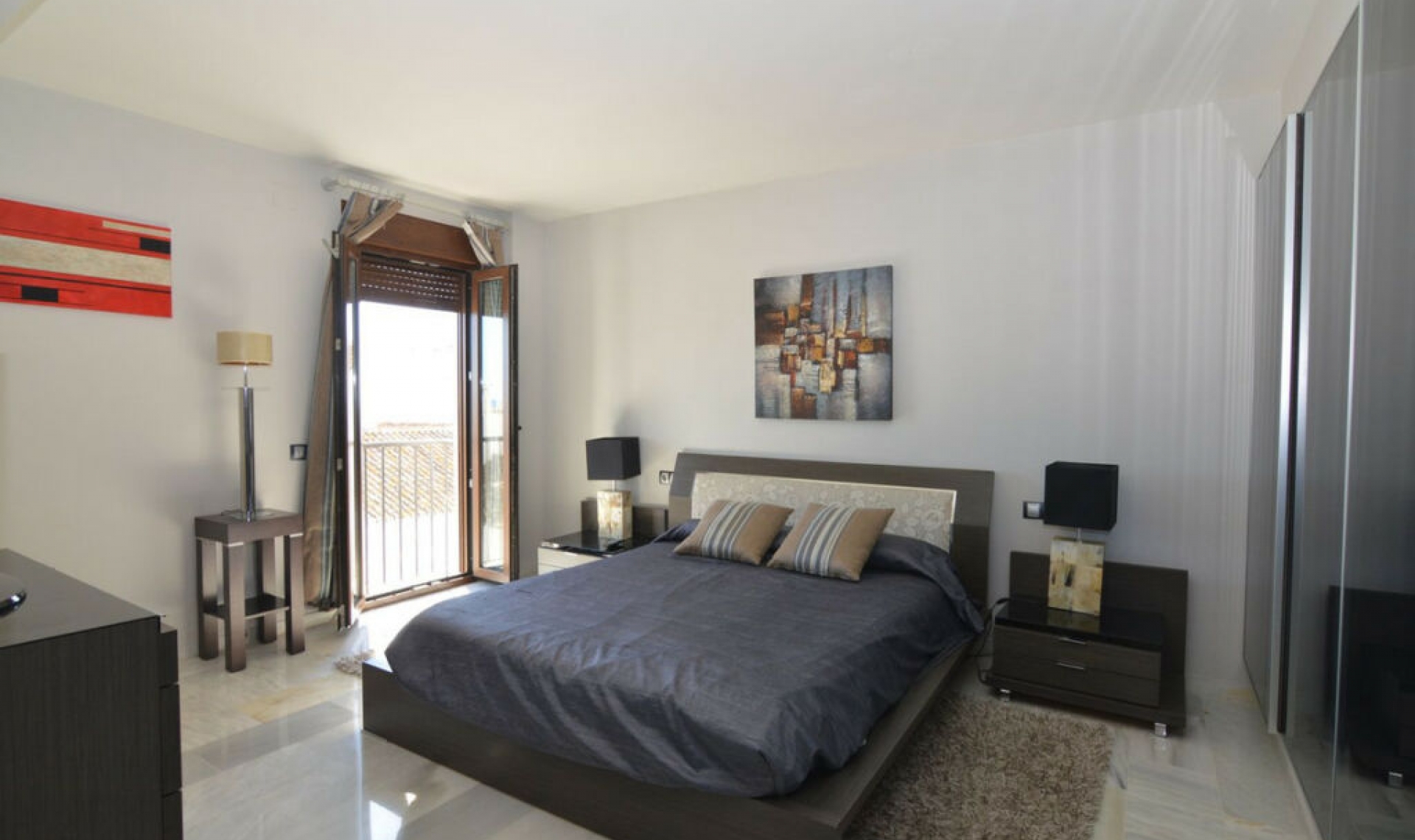 Resale - Apartment -
Puerto Banús