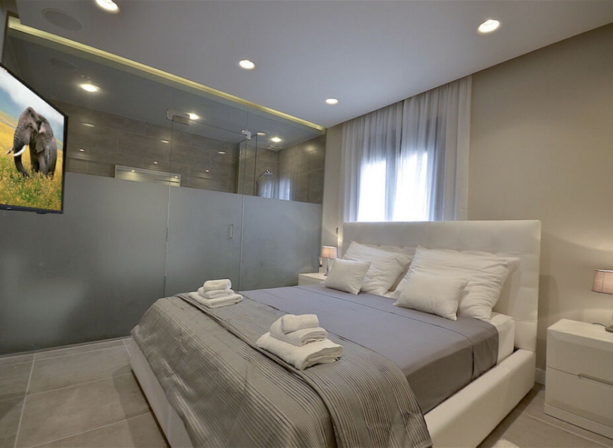 Resale - Apartment -
Puerto Banús