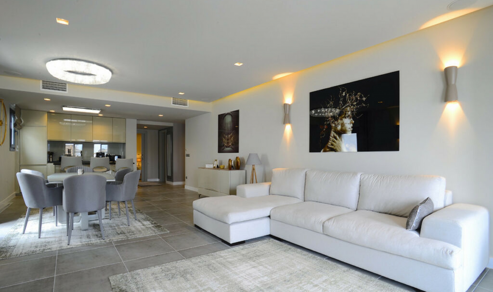Resale - Apartment -
Puerto Banús