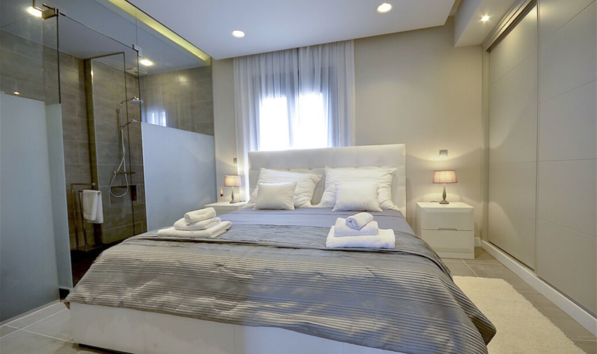 Resale - Apartment -
Puerto Banús