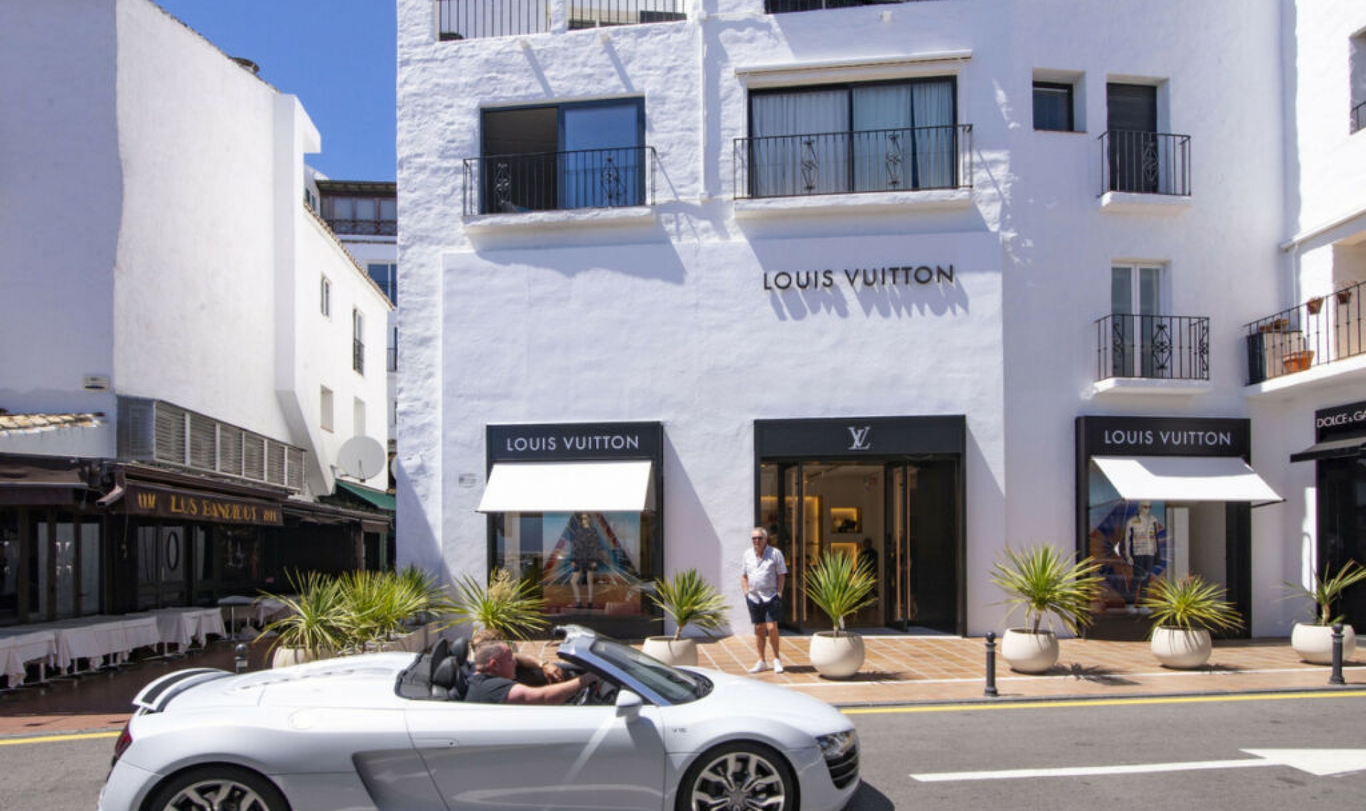 Resale - Apartment -
Puerto Banús