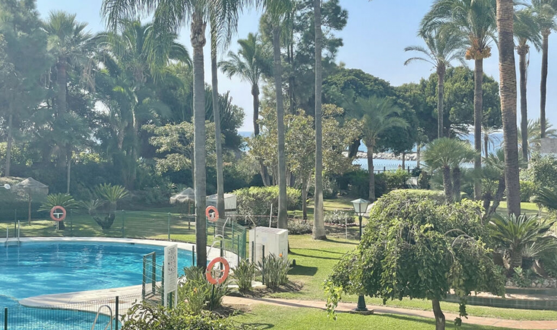 Resale - Apartment -
Puerto Banús