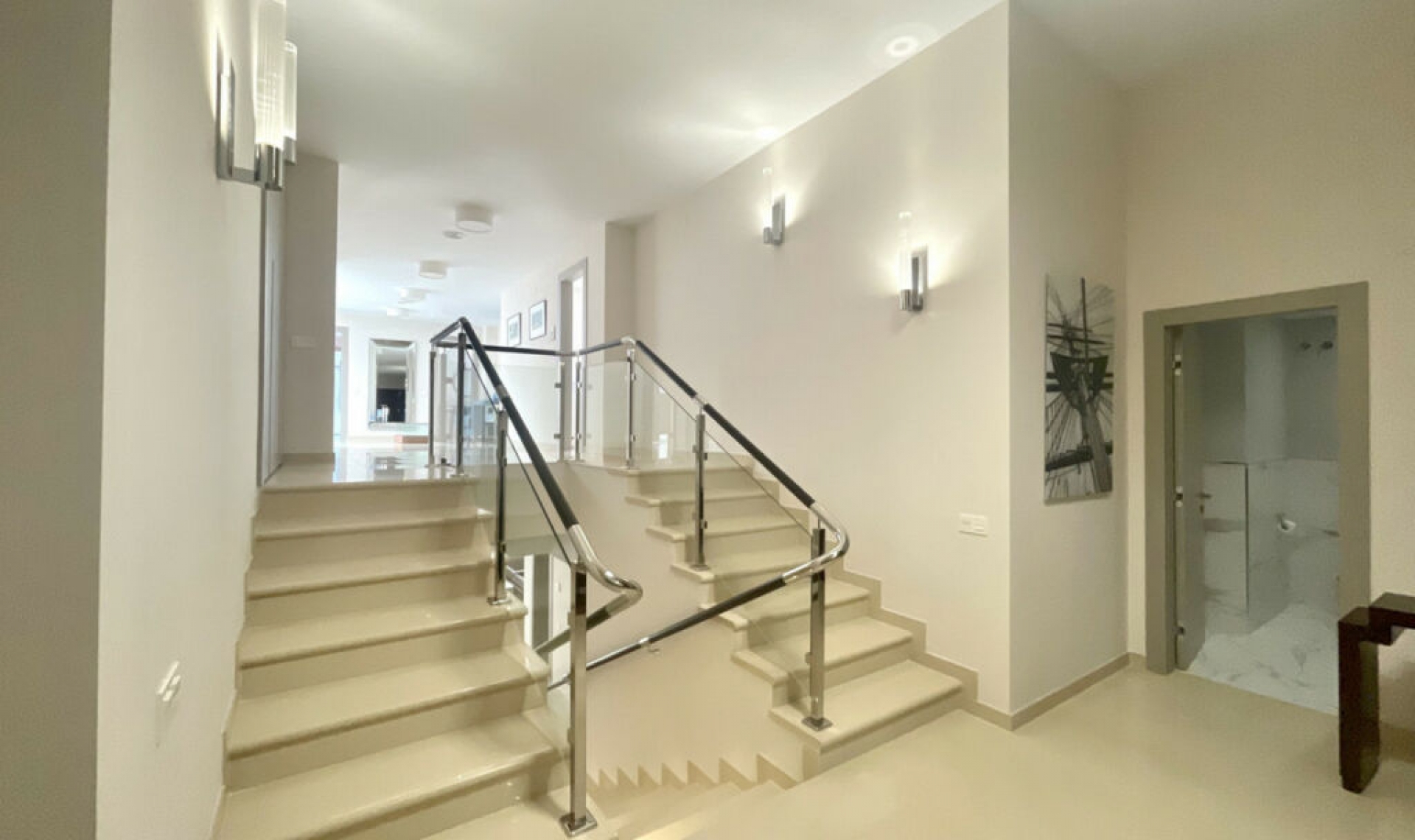 Resale - Apartment -
Puerto Banús