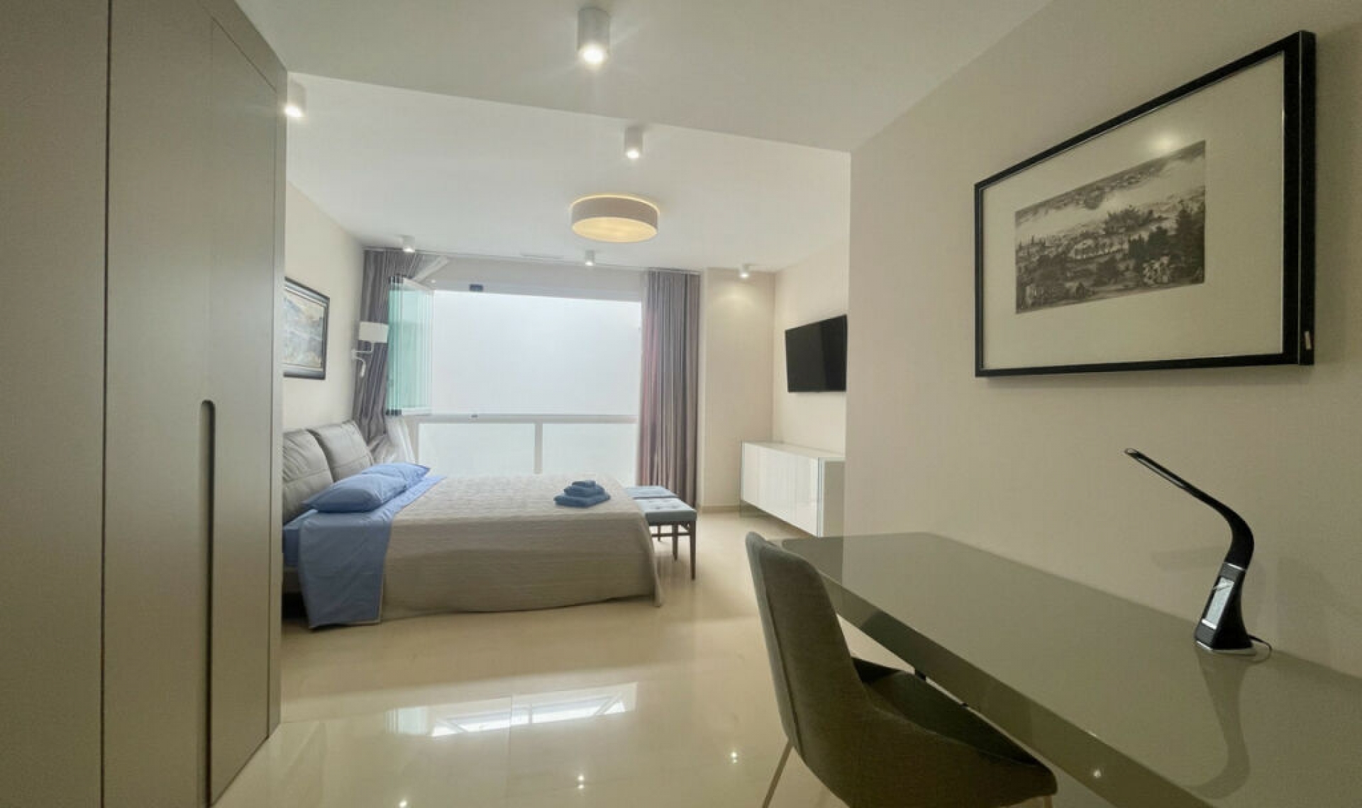 Resale - Apartment -
Puerto Banús