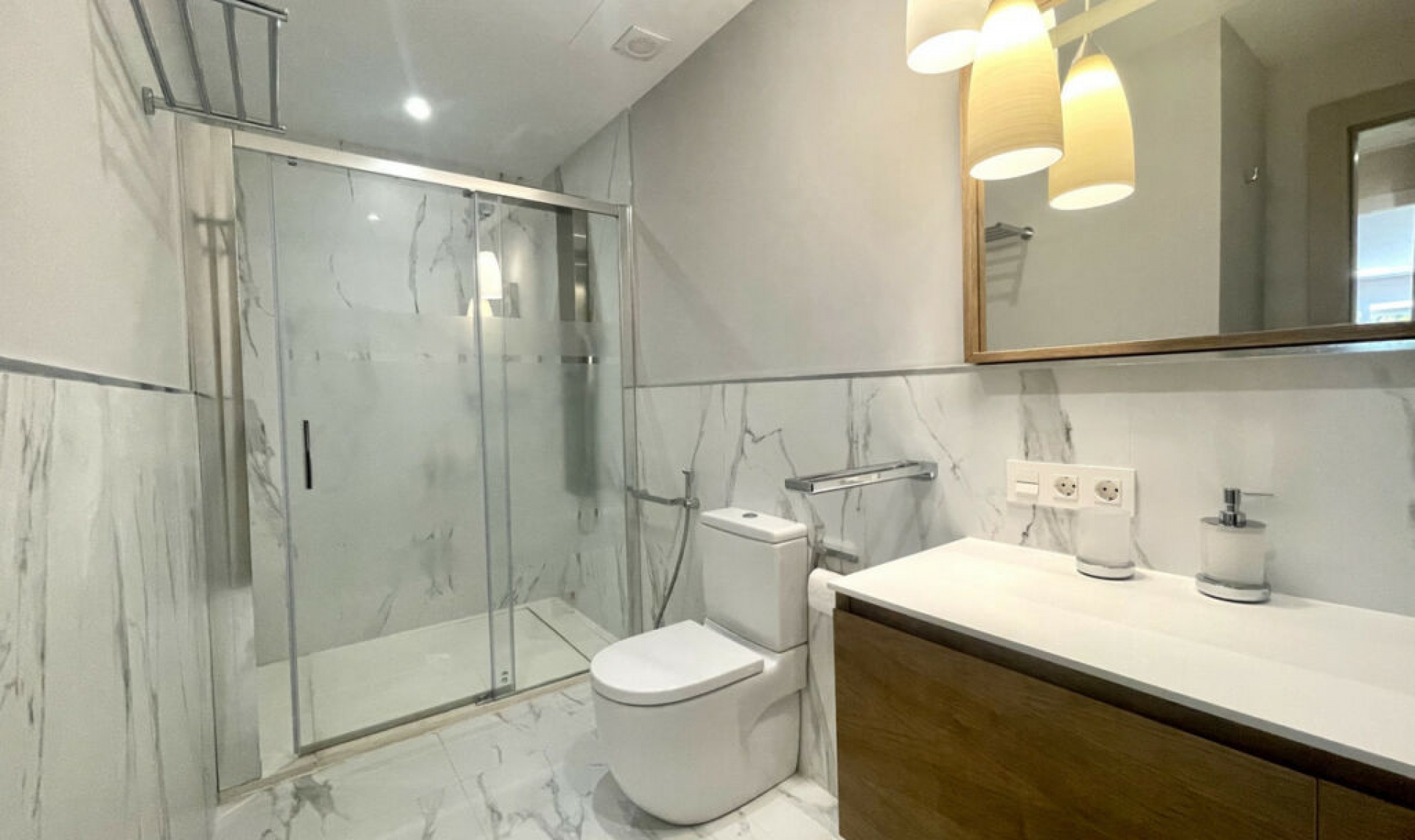 Resale - Apartment -
Puerto Banús