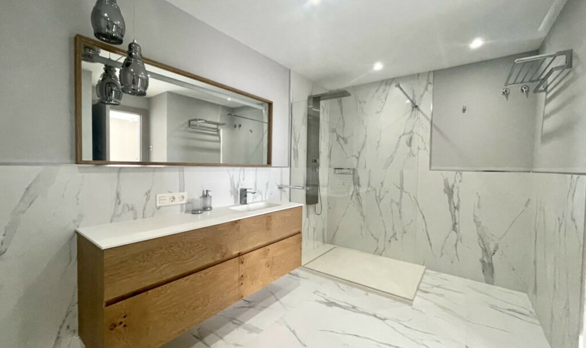 Resale - Apartment -
Puerto Banús
