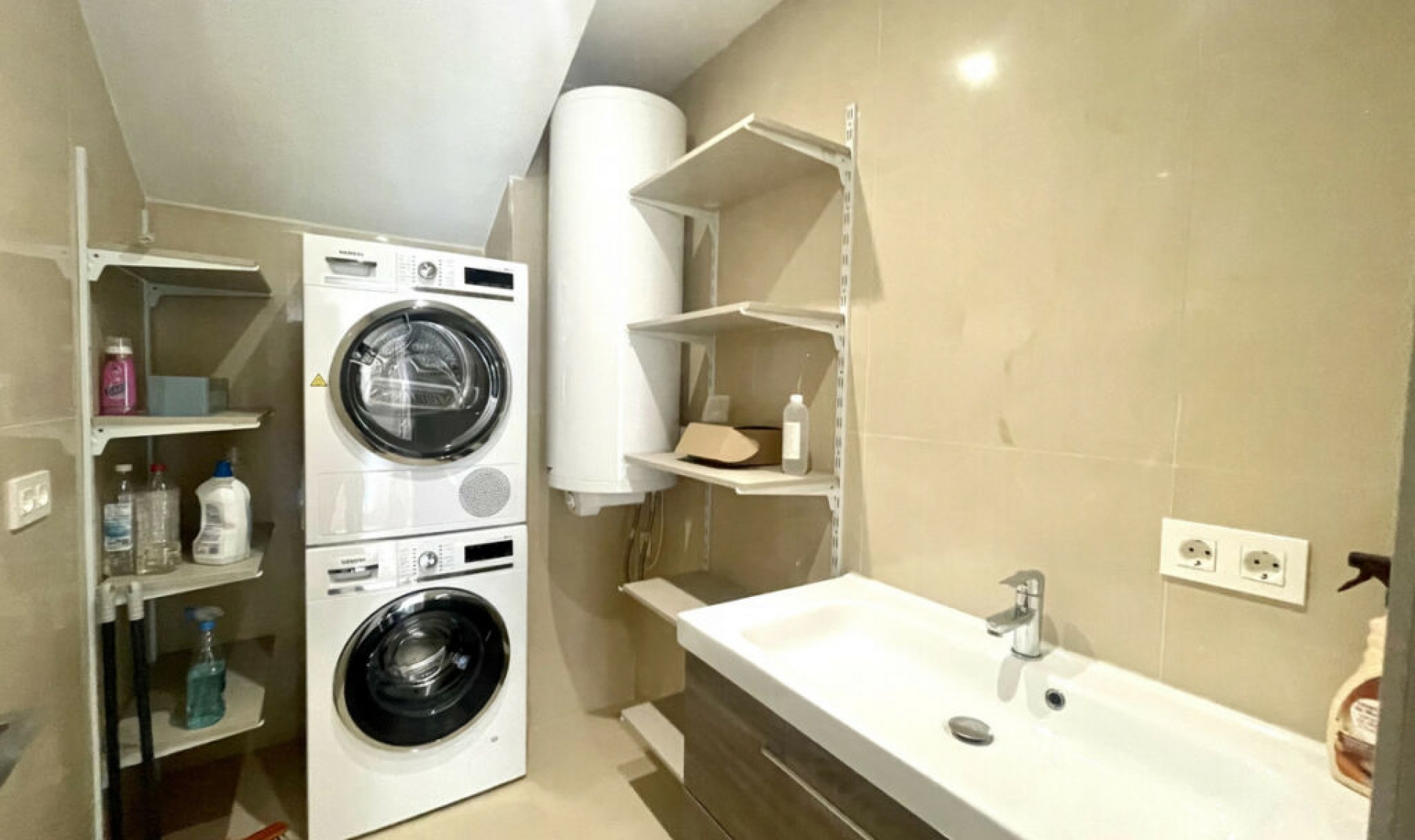 Resale - Apartment -
Puerto Banús