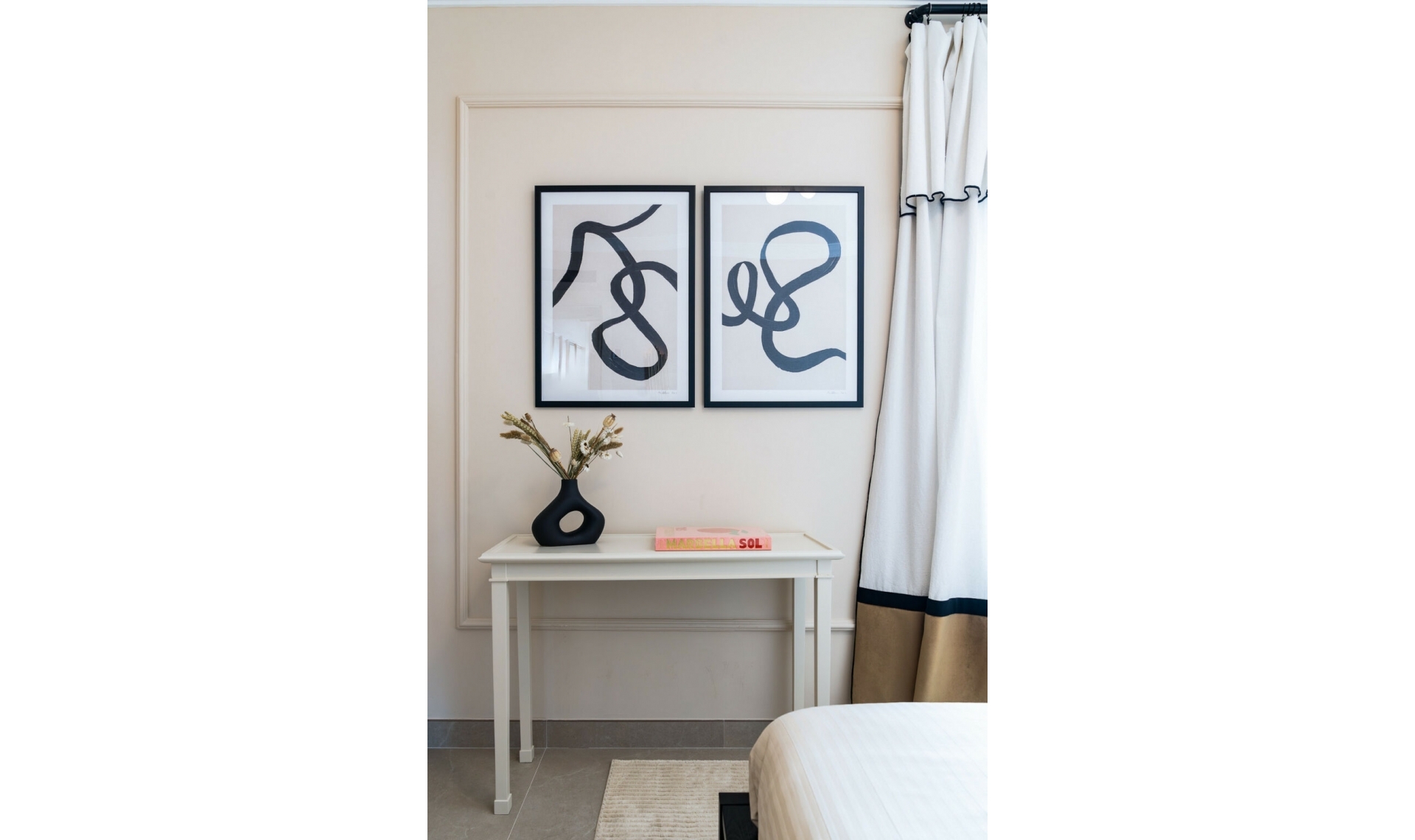 Resale - Apartment -
Puerto Banús