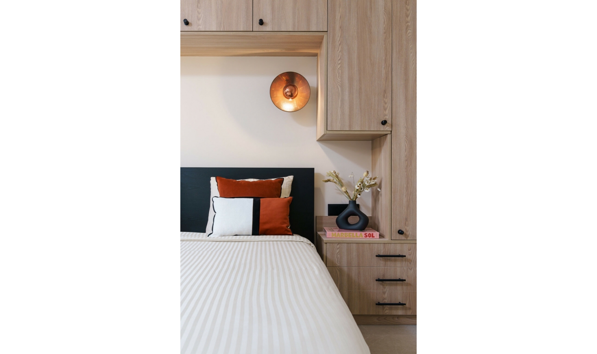 Resale - Apartment -
Puerto Banús