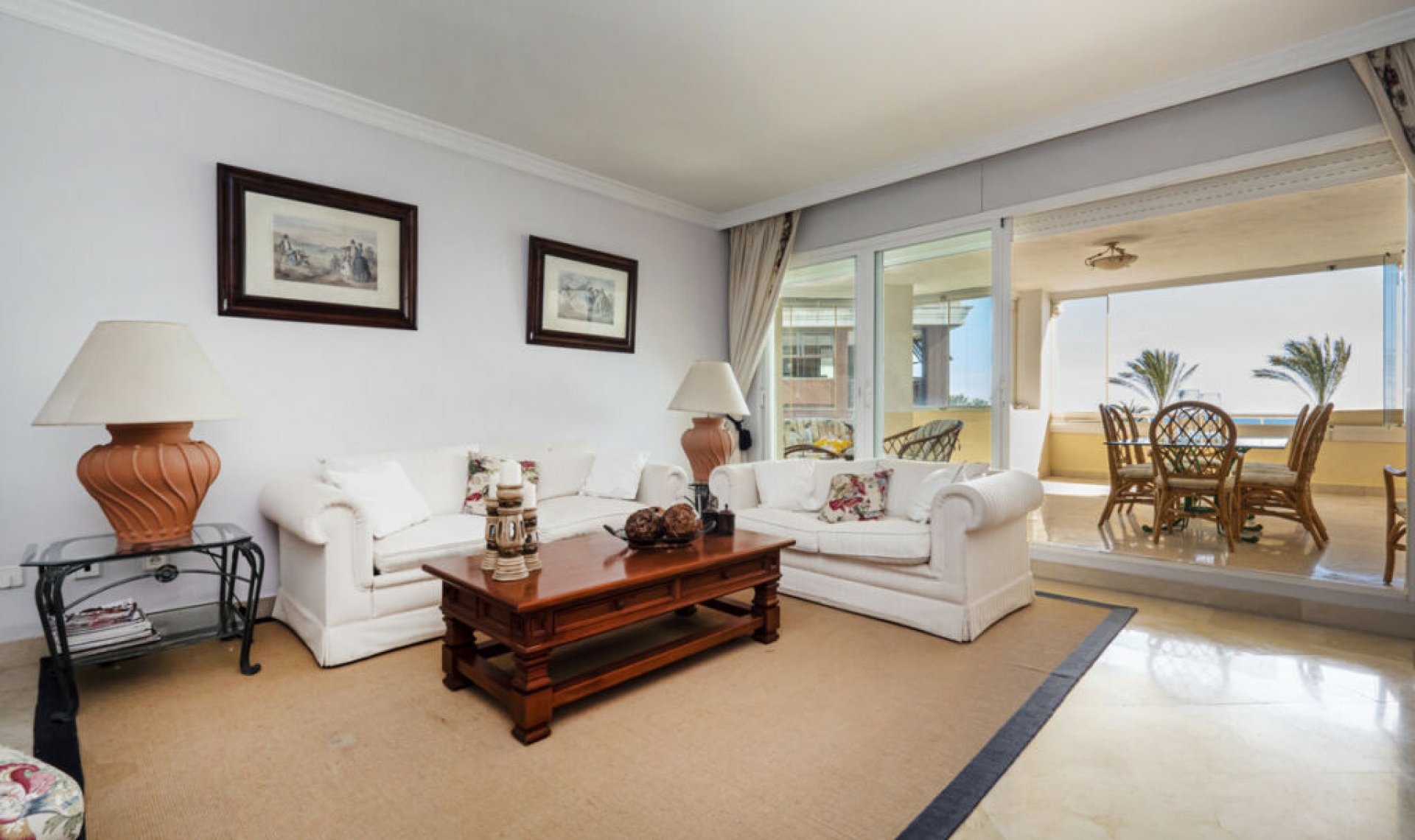 Resale - Apartment -
Puerto Banús