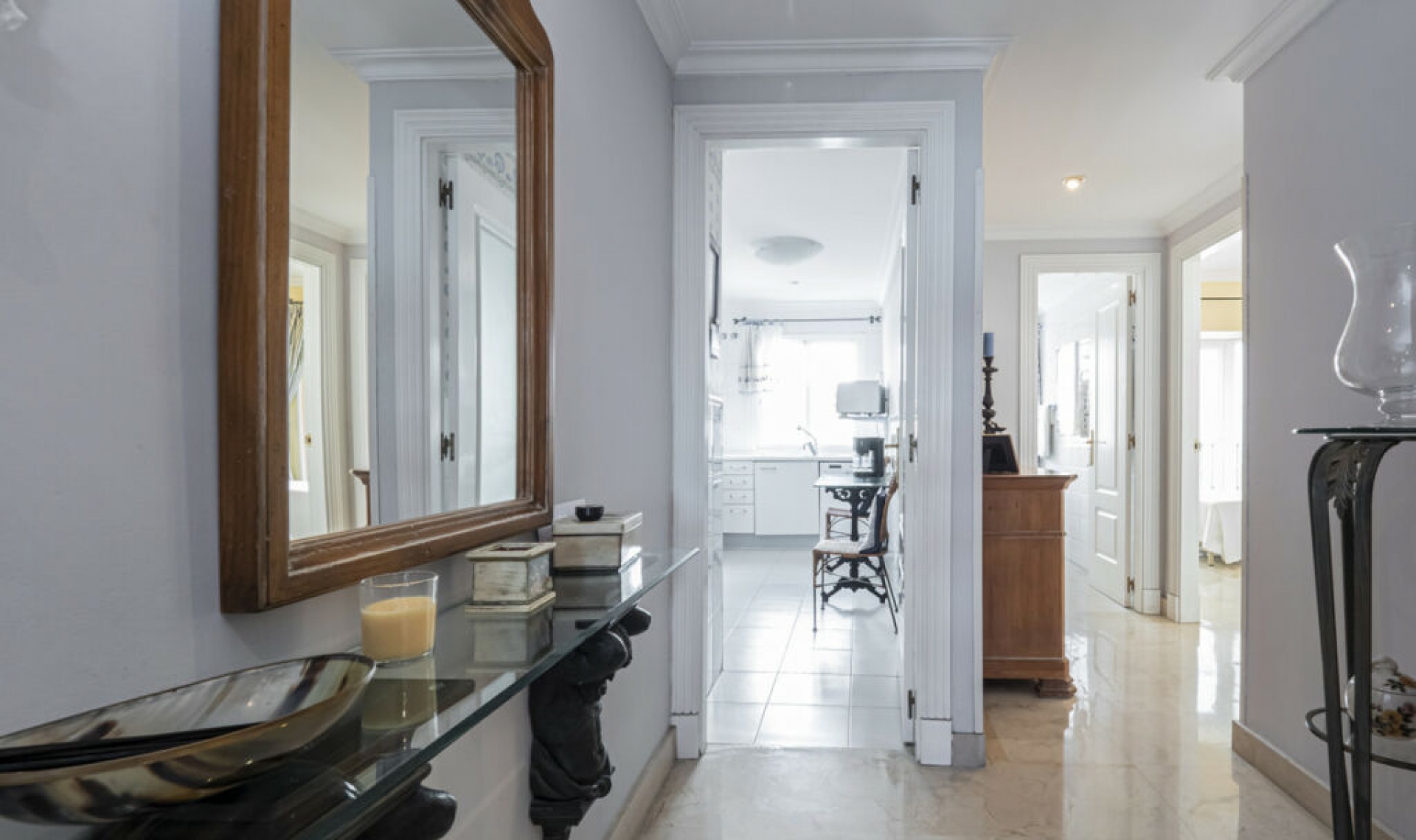 Resale - Apartment -
Puerto Banús