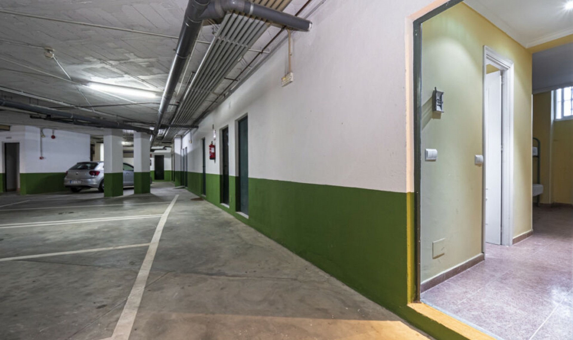 Resale - Apartment -
Puerto Banús