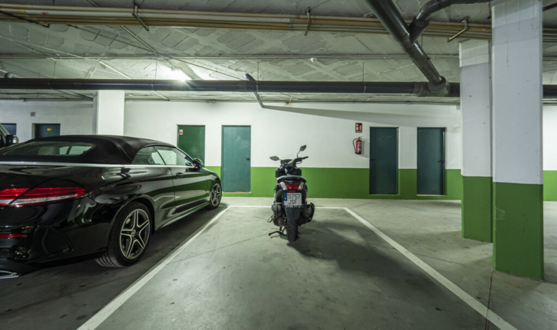 Resale - Apartment -
Puerto Banús