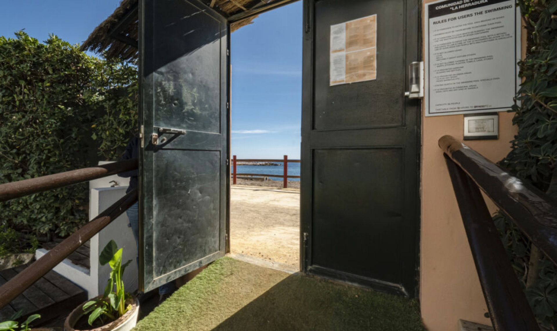 Resale - Apartment -
Puerto Banús