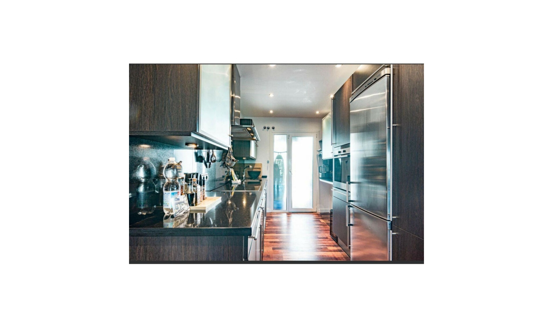 Resale - Apartment -
Puerto Banús