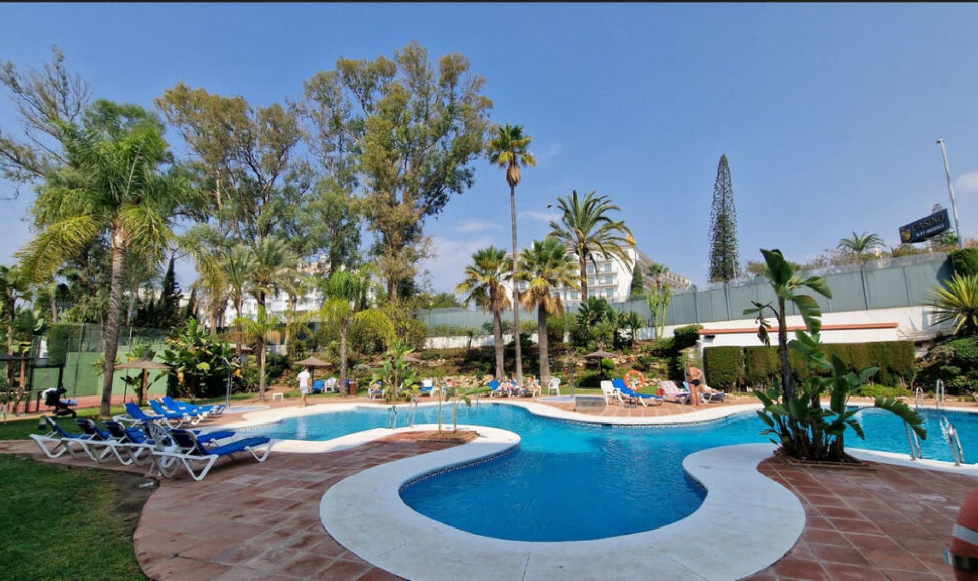 Resale - Apartment -
Puerto Banús