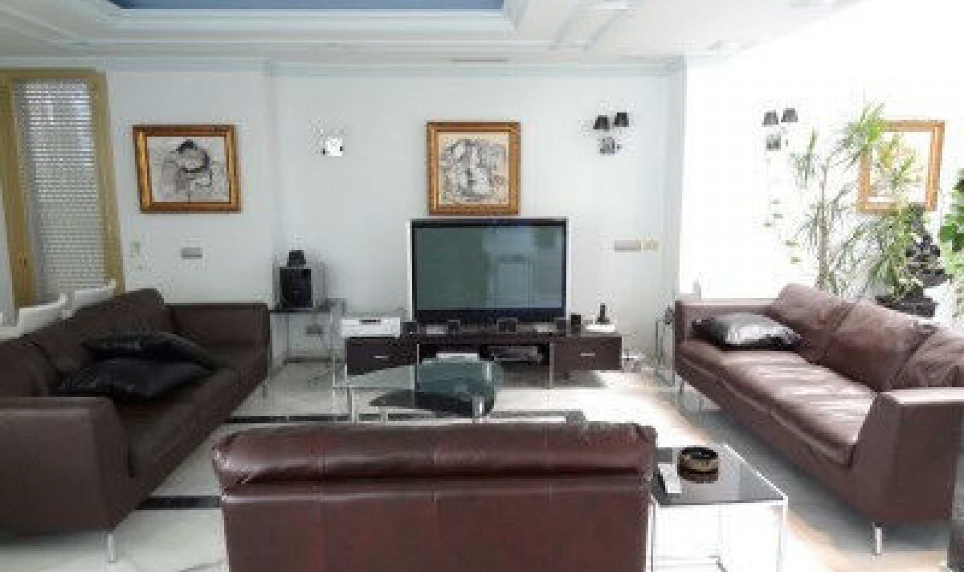 Resale - Apartment -
Puerto Banús