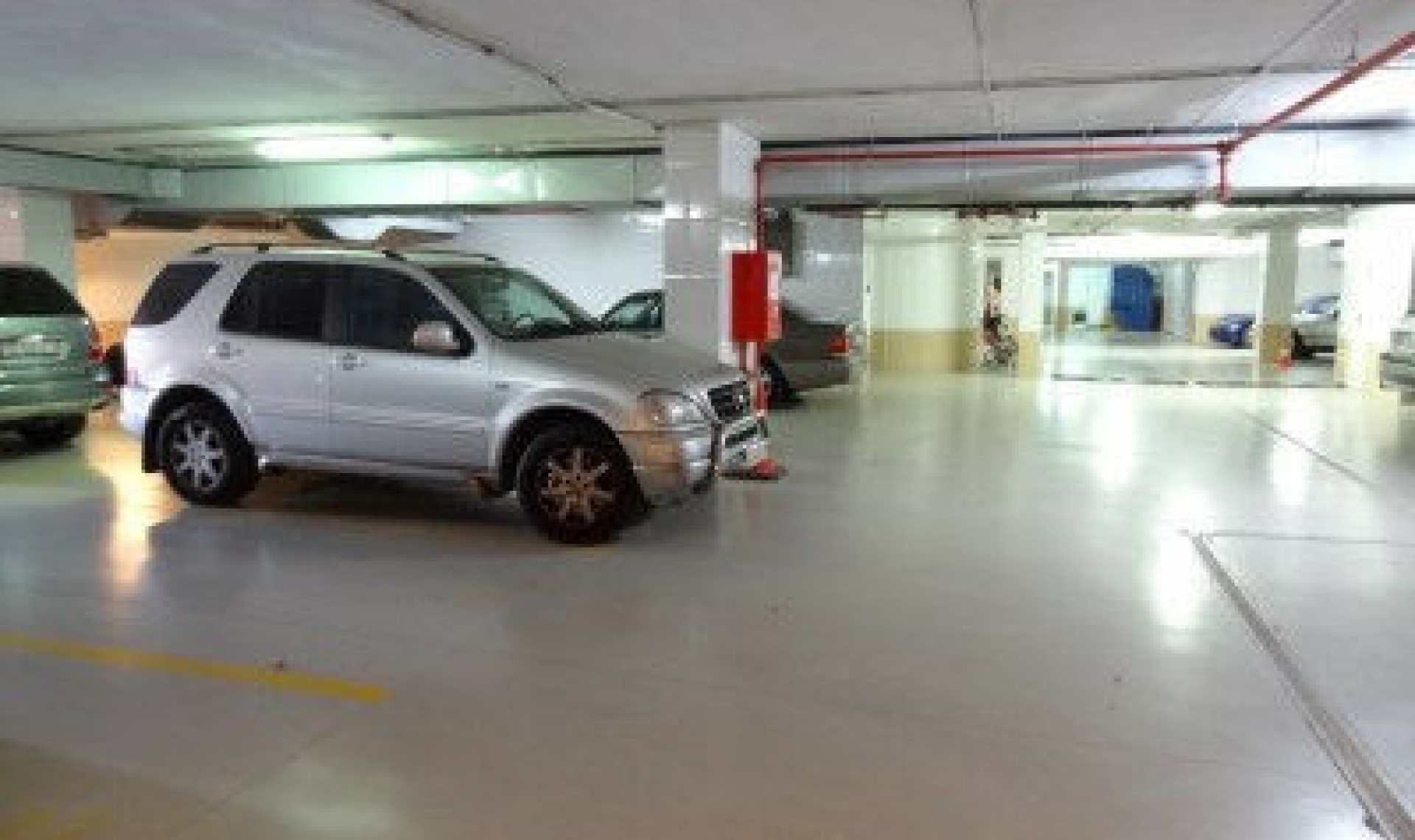 Resale - Apartment -
Puerto Banús