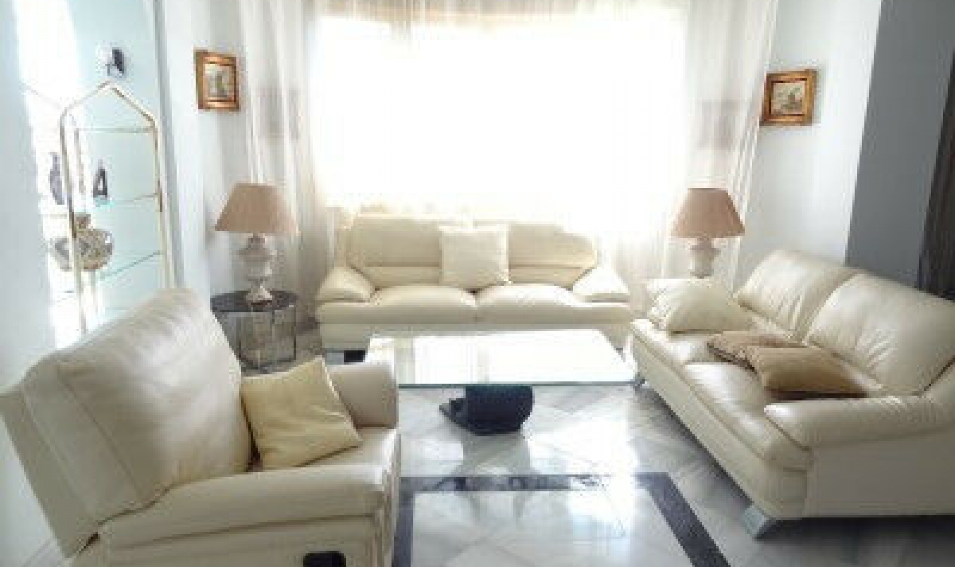 Resale - Apartment -
Puerto Banús
