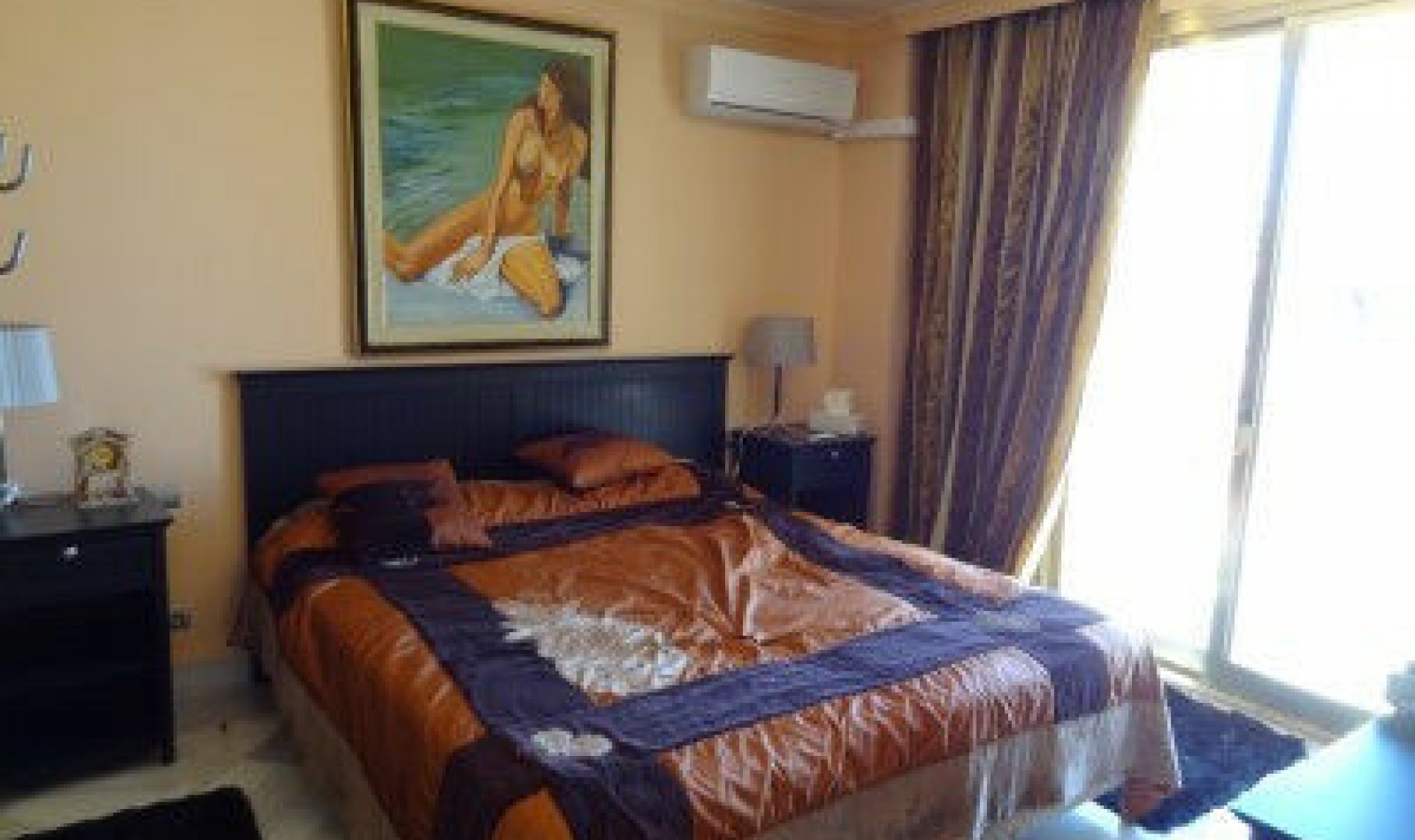 Resale - Apartment -
Puerto Banús