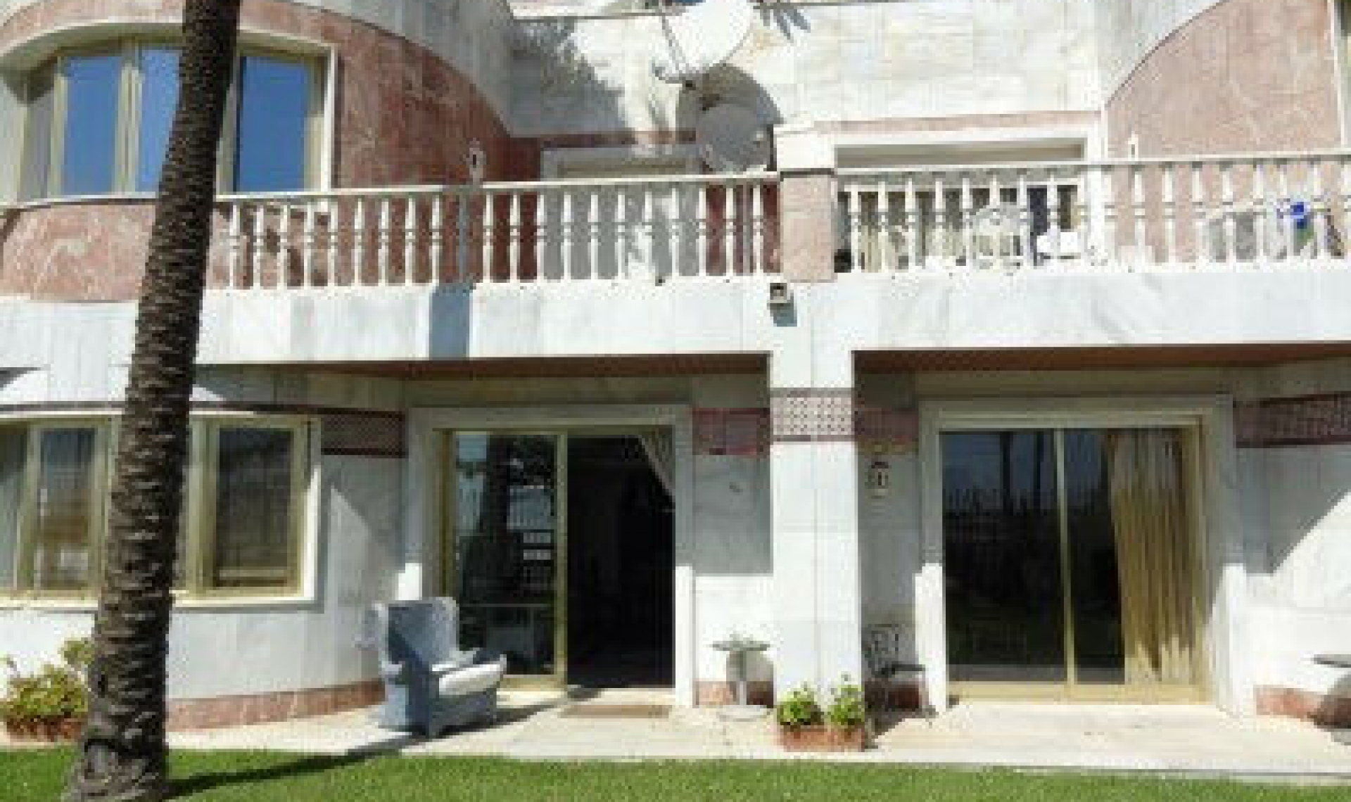 Resale - Apartment -
Puerto Banús