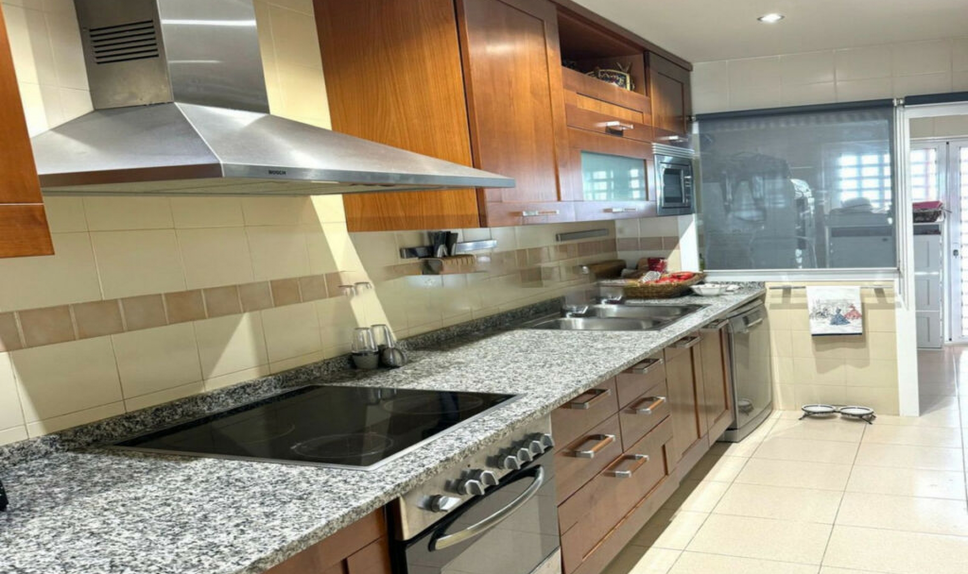 Resale - Apartment -
Puerto Banús