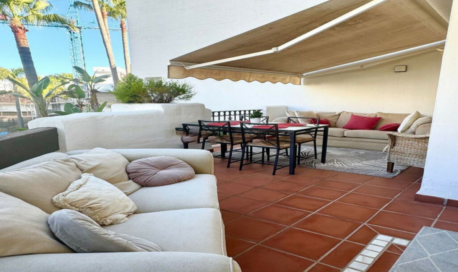 Resale - Apartment -
Puerto Banús