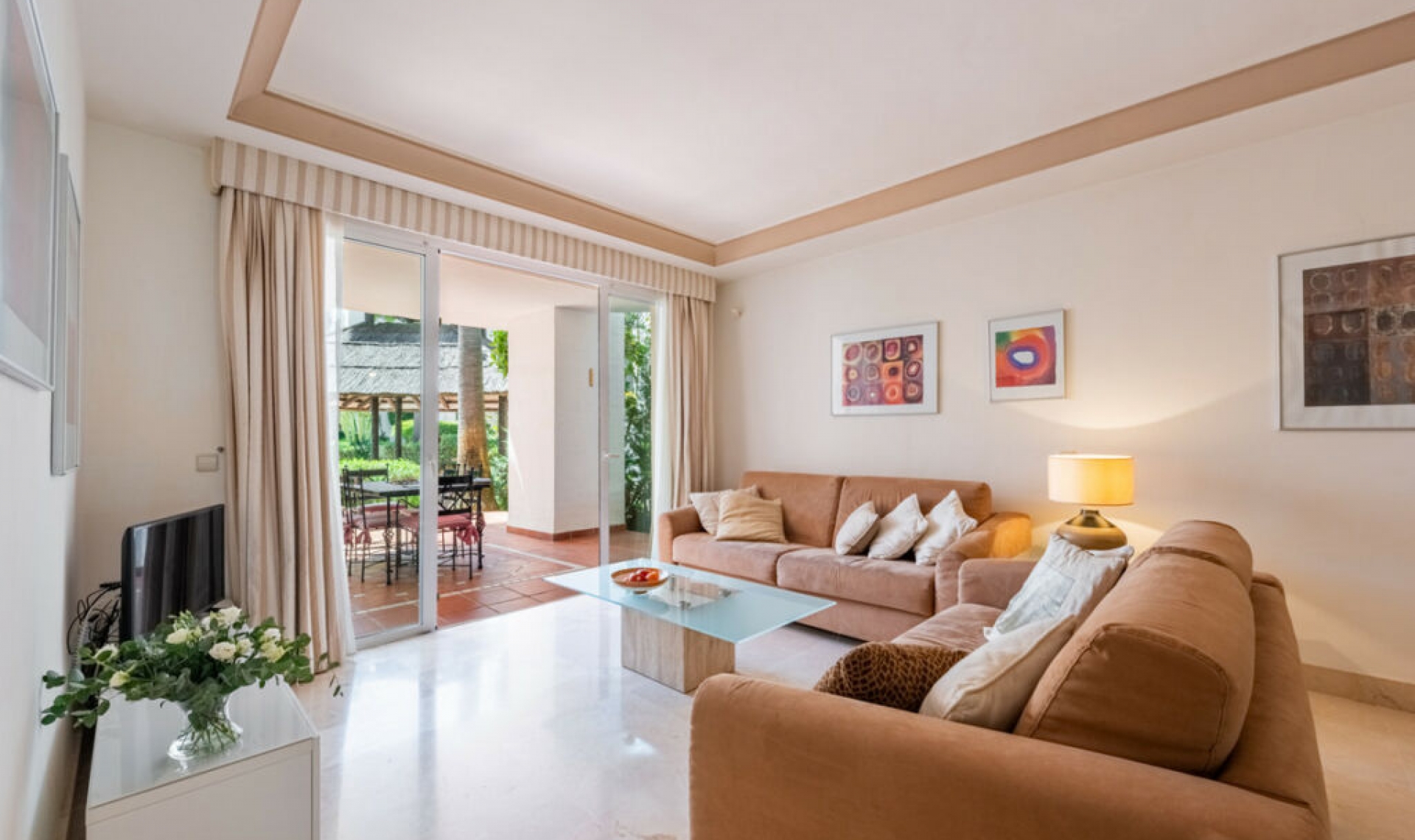 Resale - Apartment -
Puerto Banús