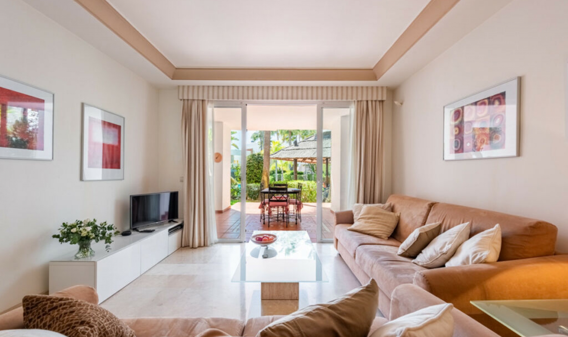 Resale - Apartment -
Puerto Banús