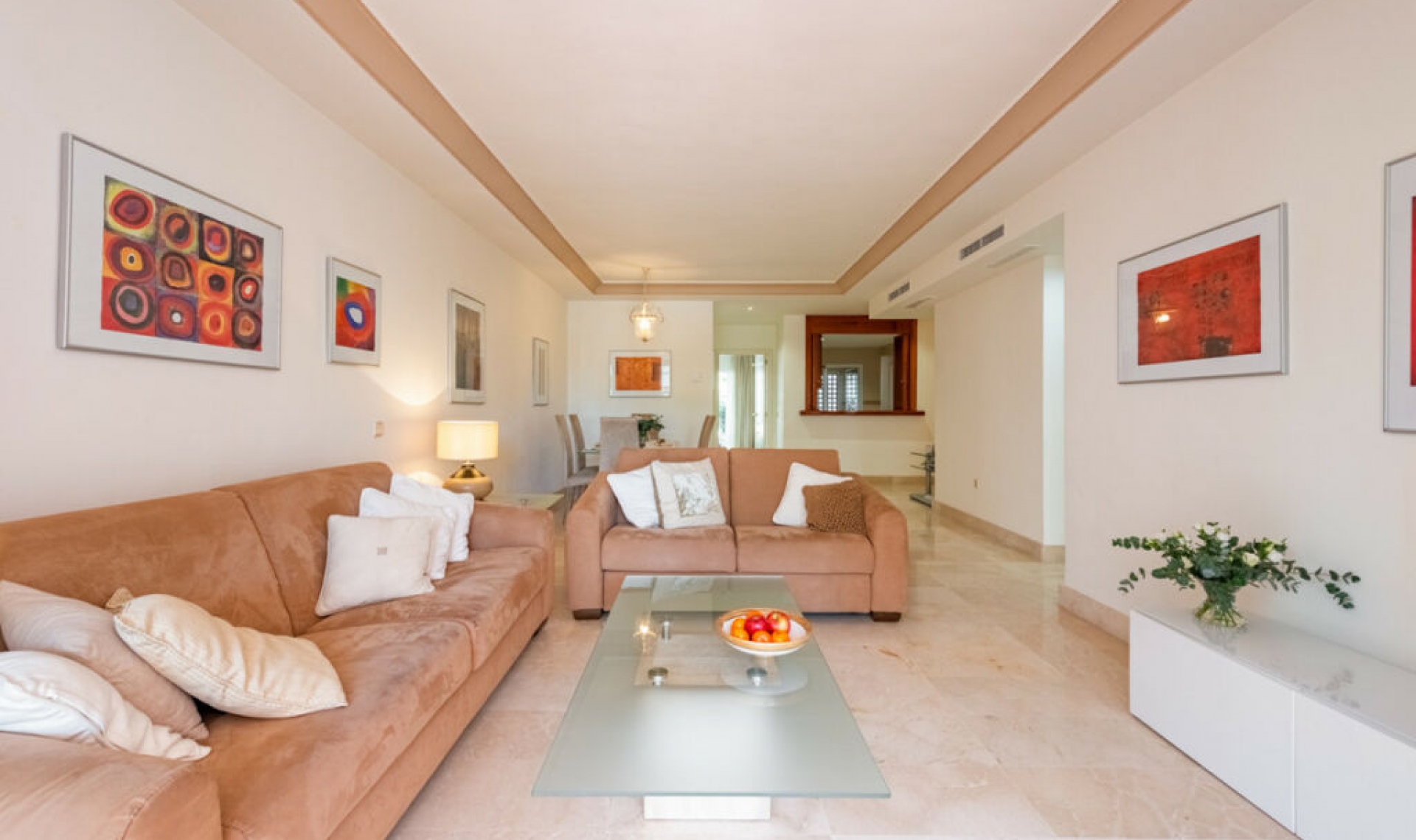 Resale - Apartment -
Puerto Banús
