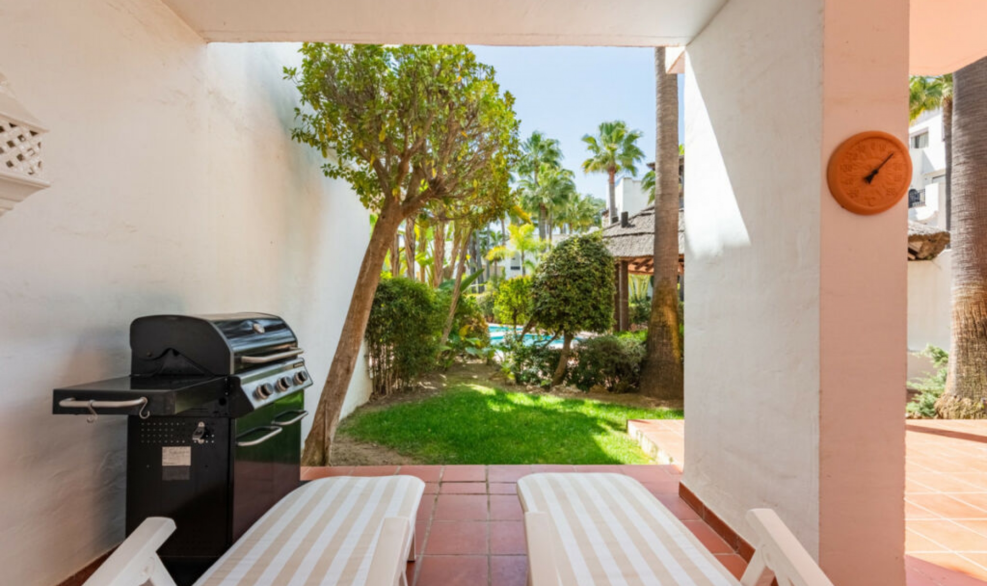 Resale - Apartment -
Puerto Banús