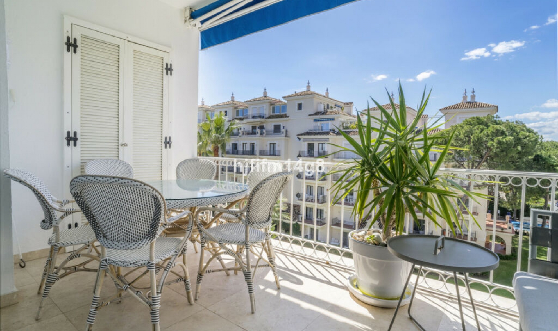 Resale - Apartment -
Puerto Banús