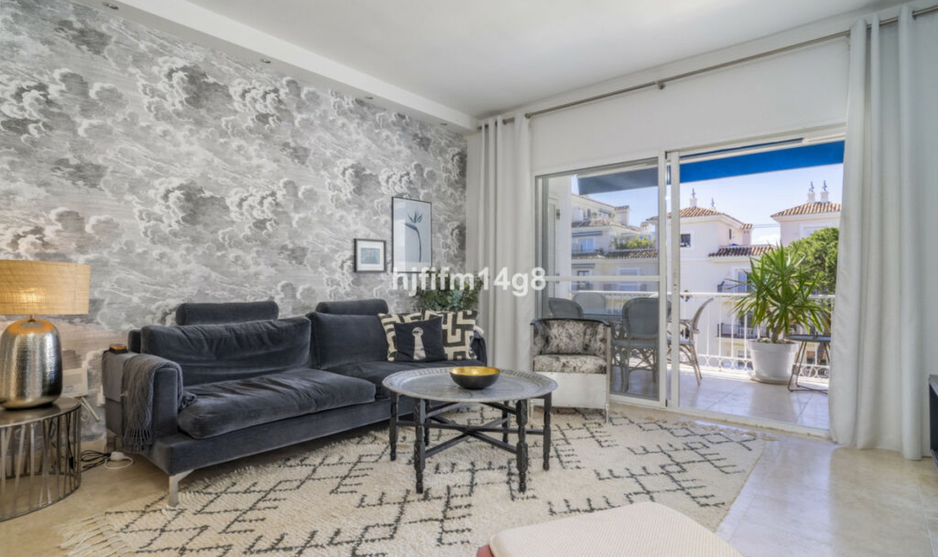 Resale - Apartment -
Puerto Banús