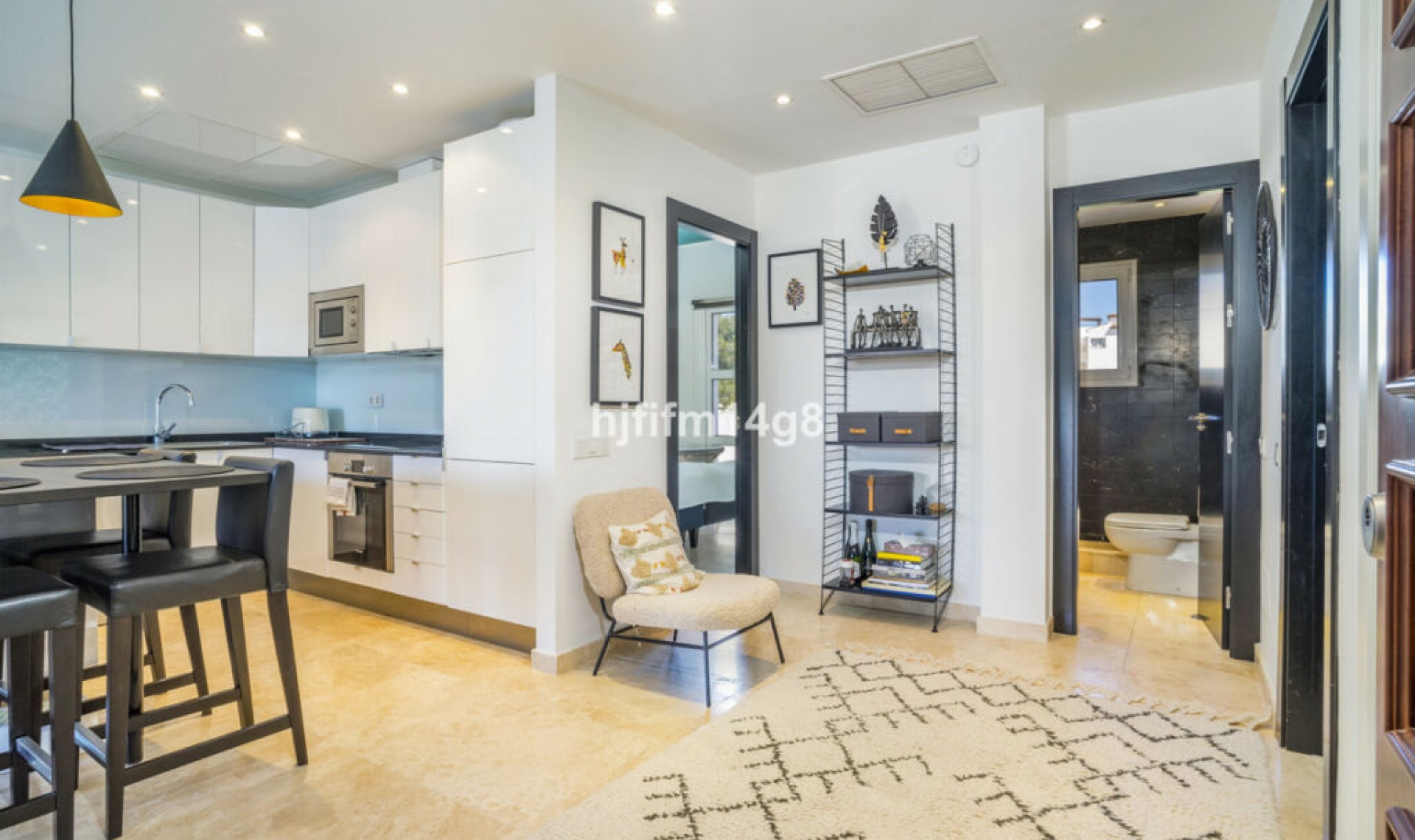 Resale - Apartment -
Puerto Banús