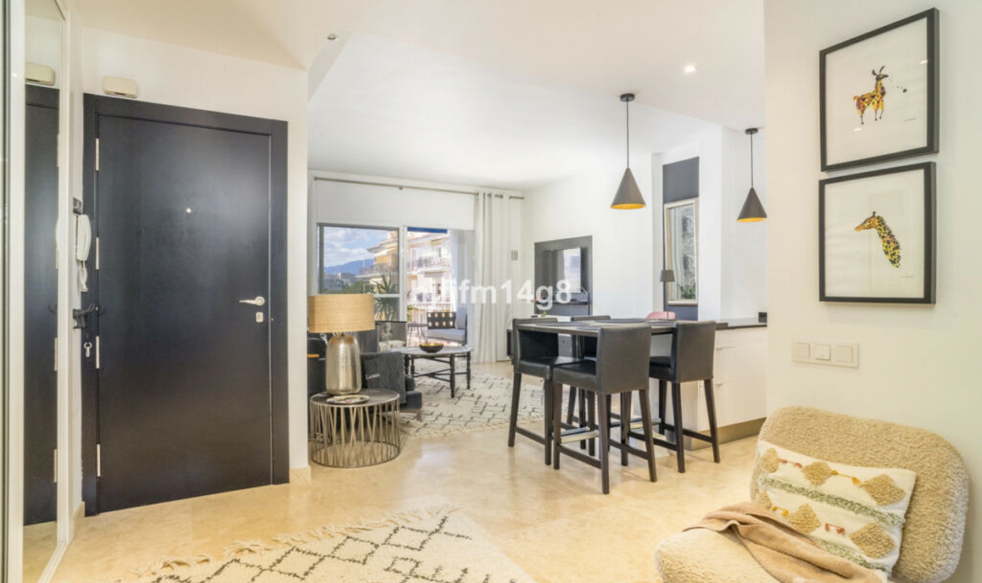 Resale - Apartment -
Puerto Banús