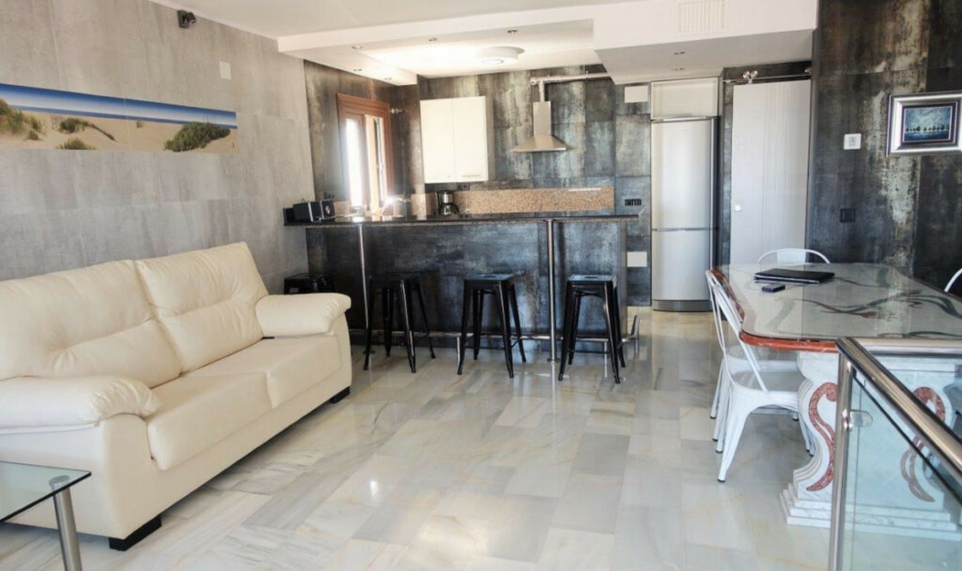 Resale - Apartment -
Puerto Banús