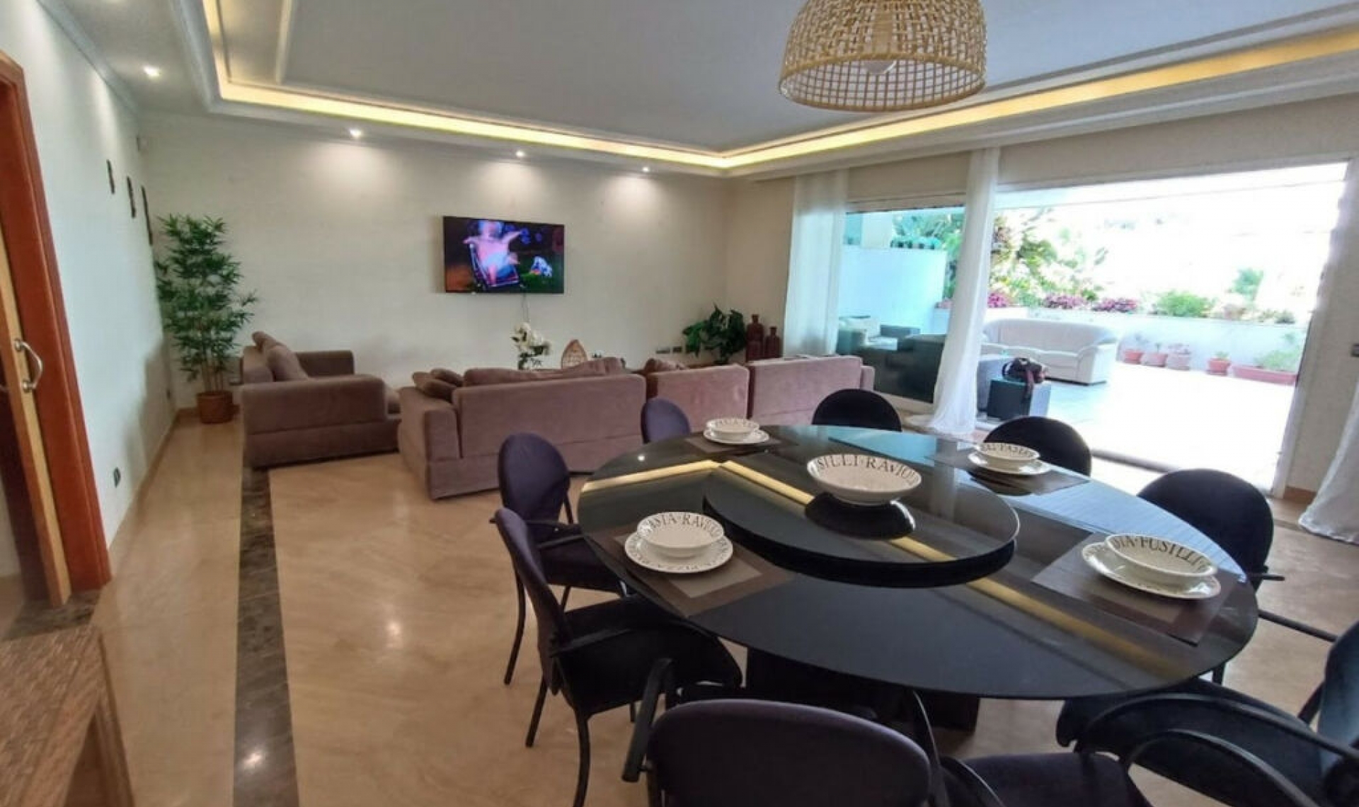 Resale - Apartment -
Puerto Banús