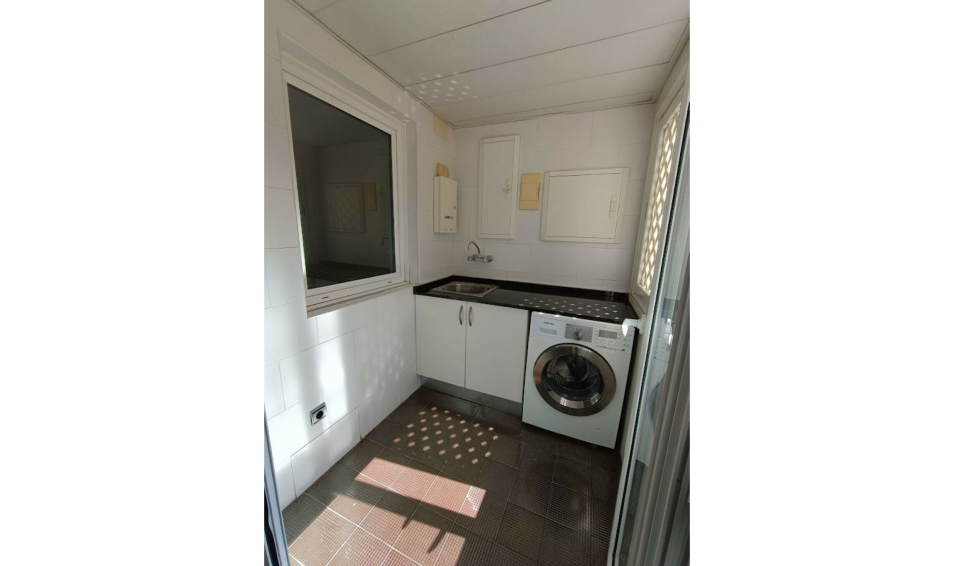 Resale - Apartment -
Puerto Banús