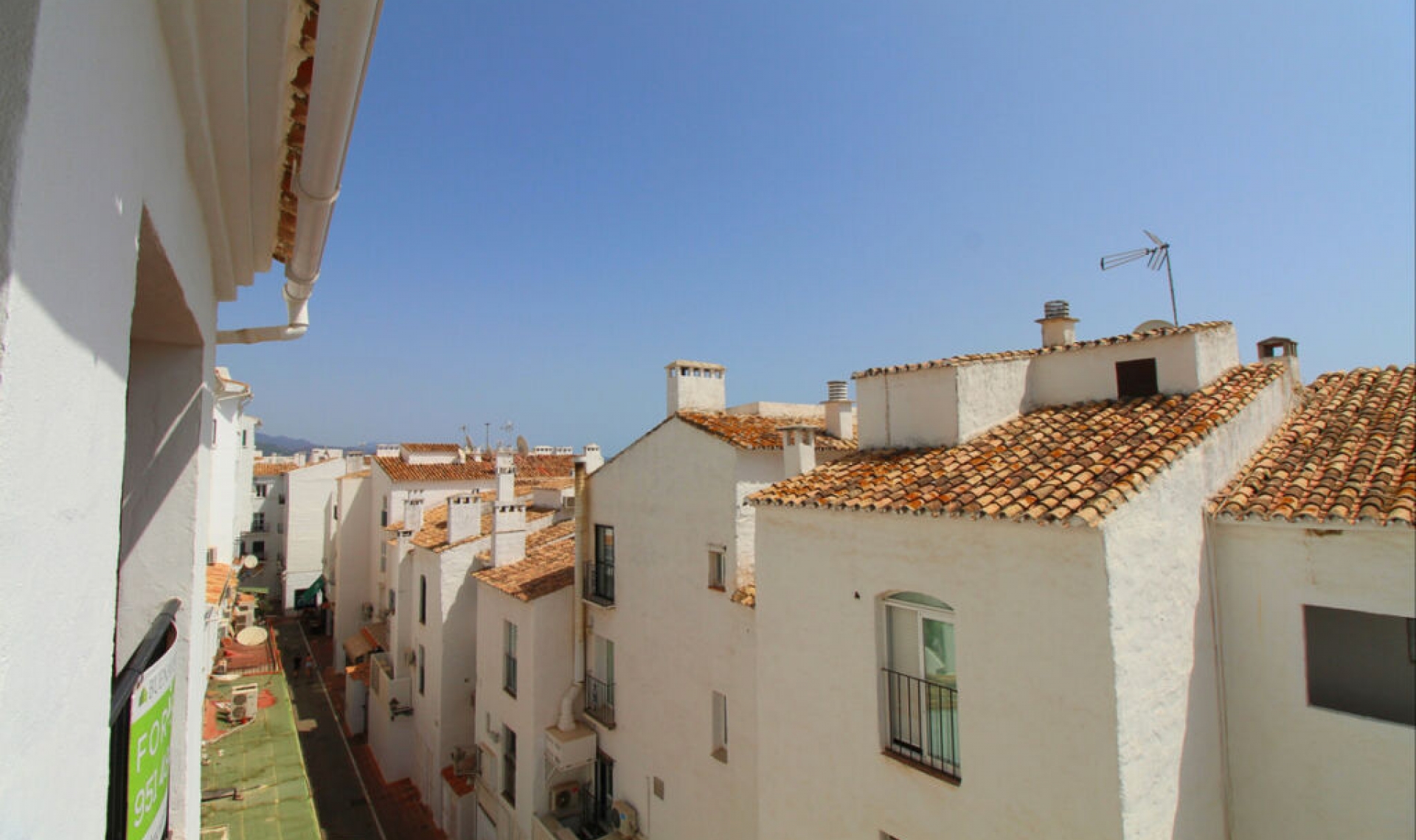 Resale - Apartment -
Puerto Banús