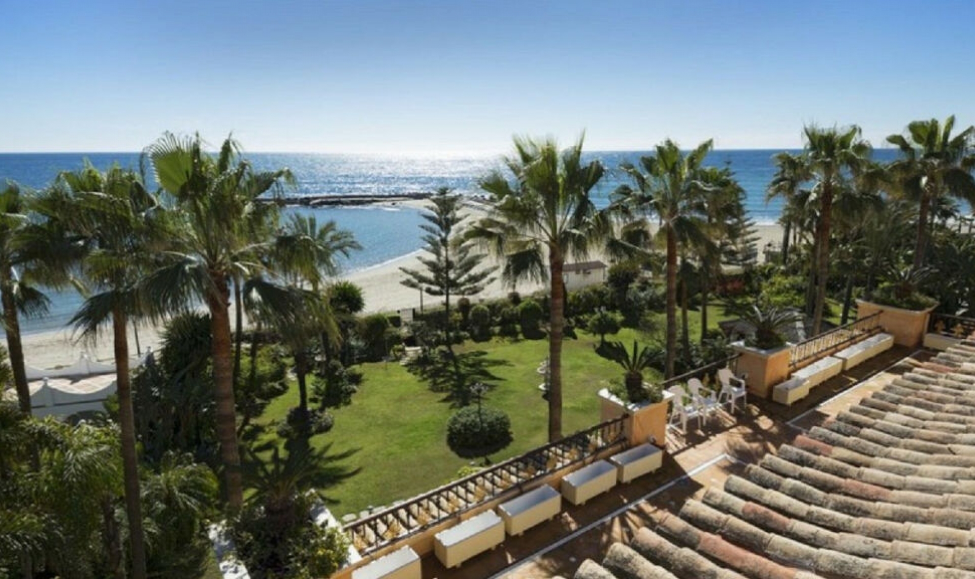 Resale - Apartment -
Puerto Banús