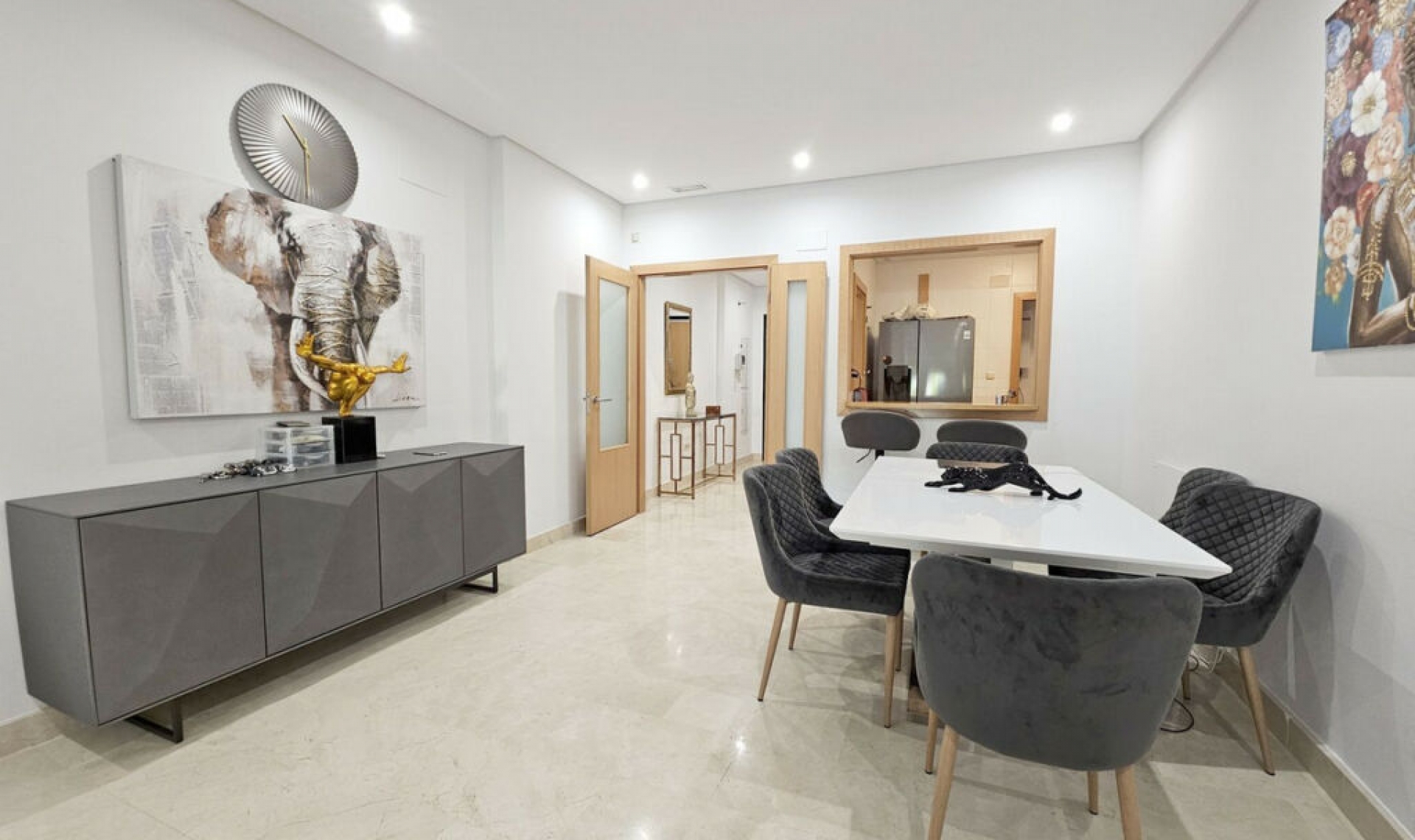 Resale - Apartment -
Puerto Banús