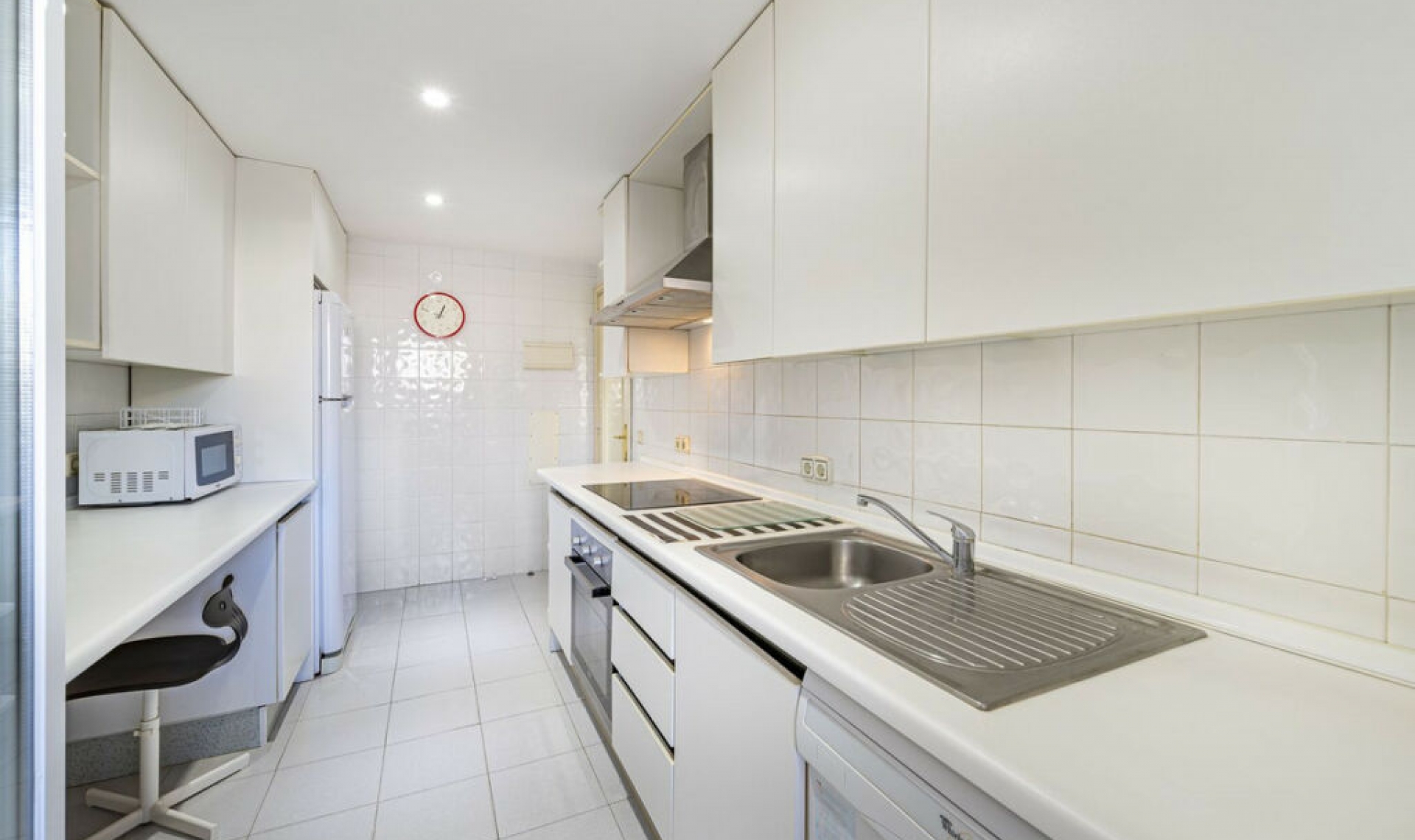 Resale - Apartment -
Puerto Banús