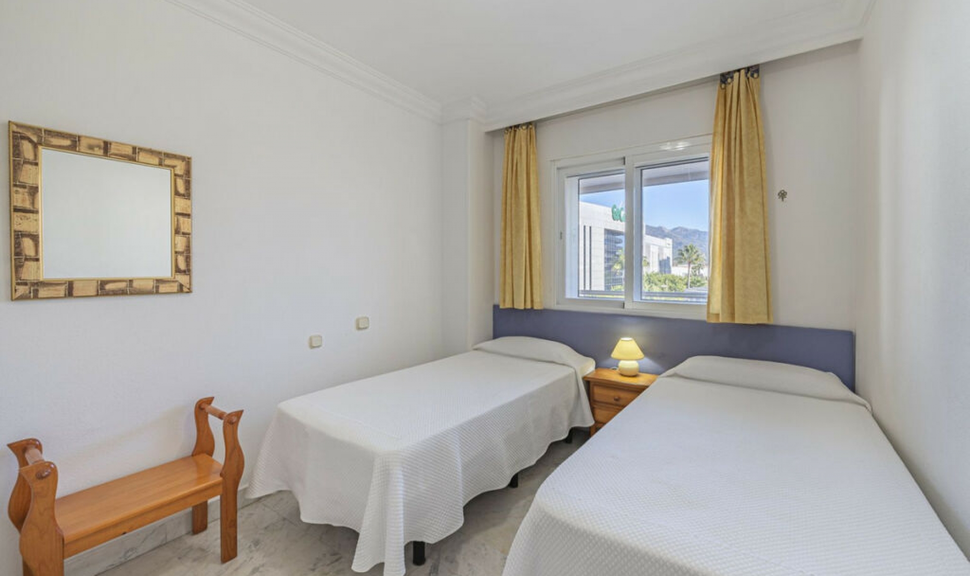 Resale - Apartment -
Puerto Banús