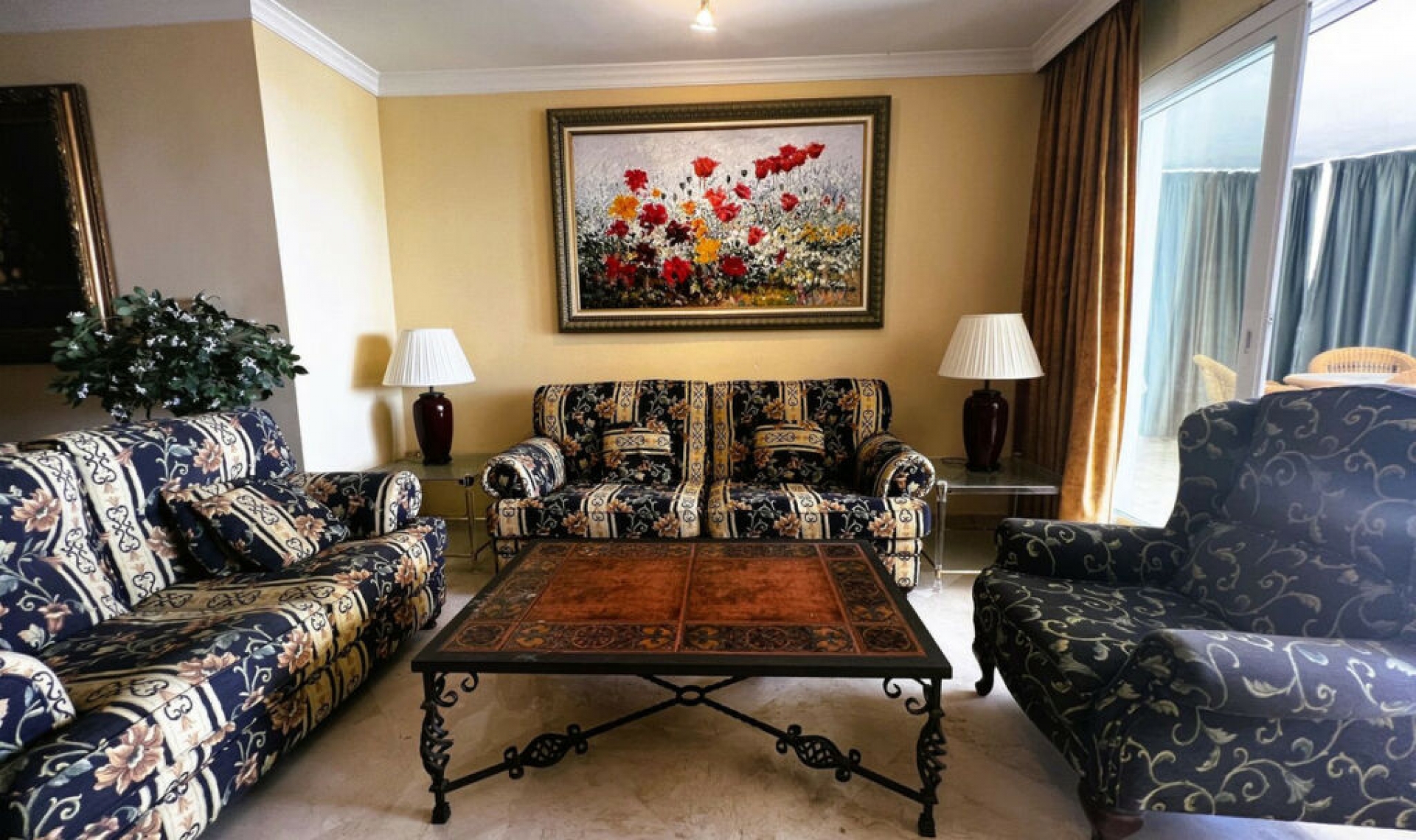 Resale - Apartment -
Puerto Banús