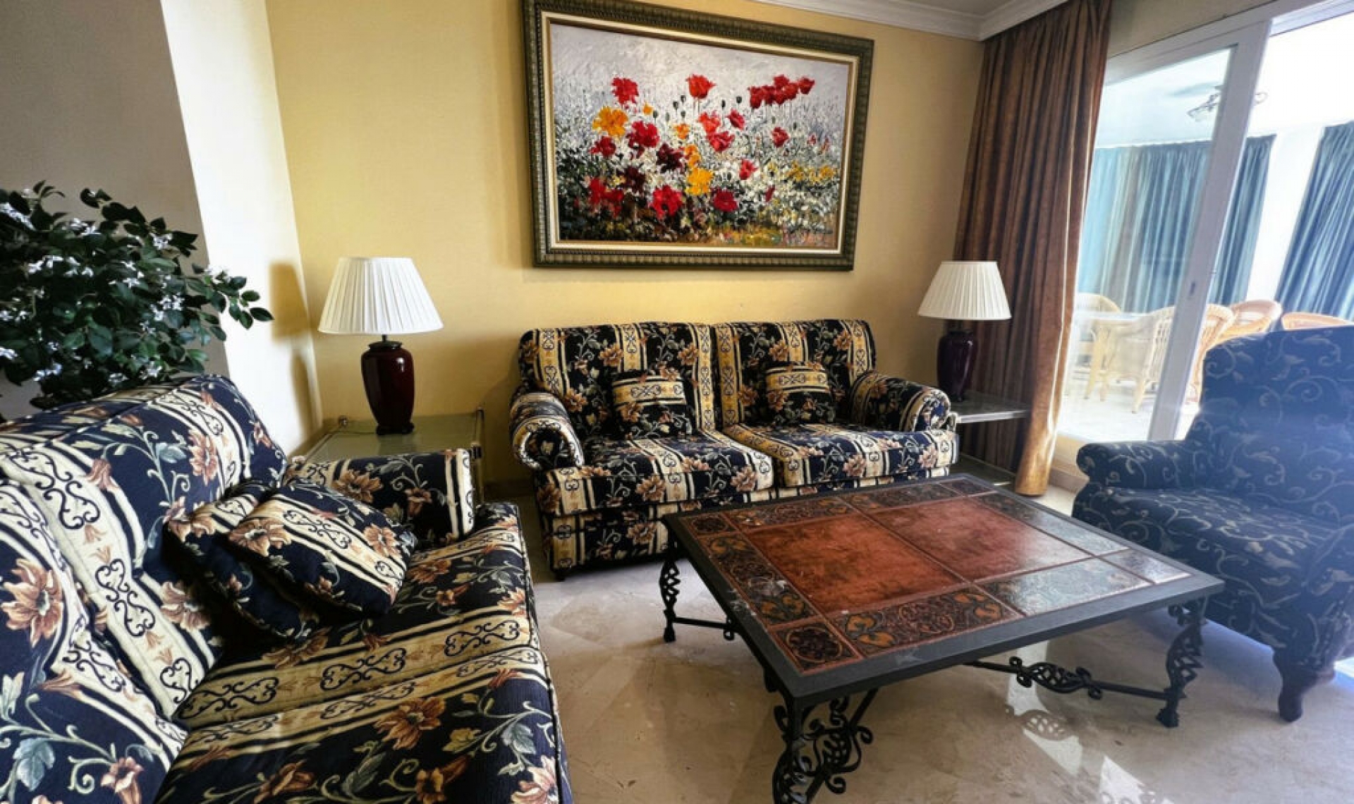 Resale - Apartment -
Puerto Banús