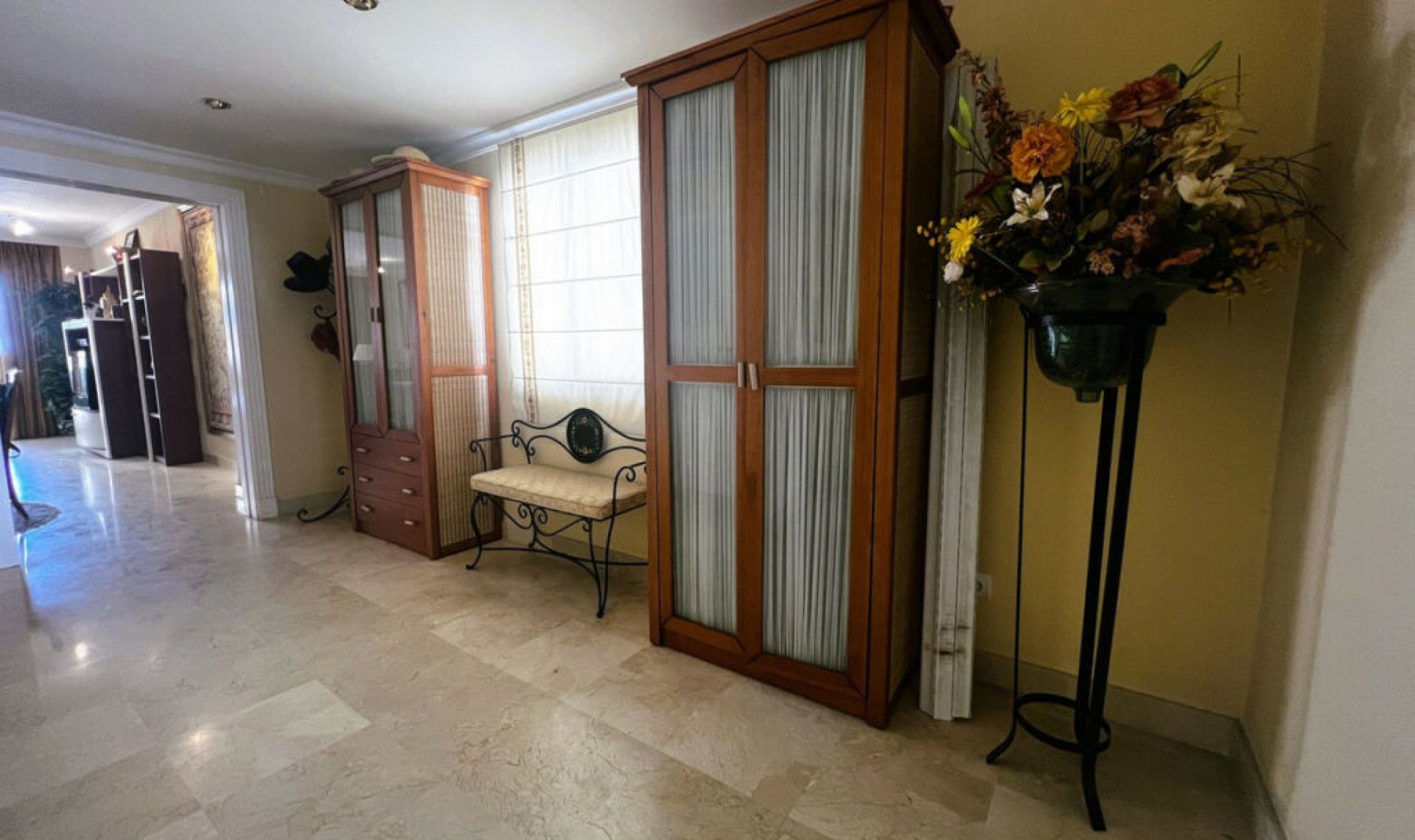 Resale - Apartment -
Puerto Banús