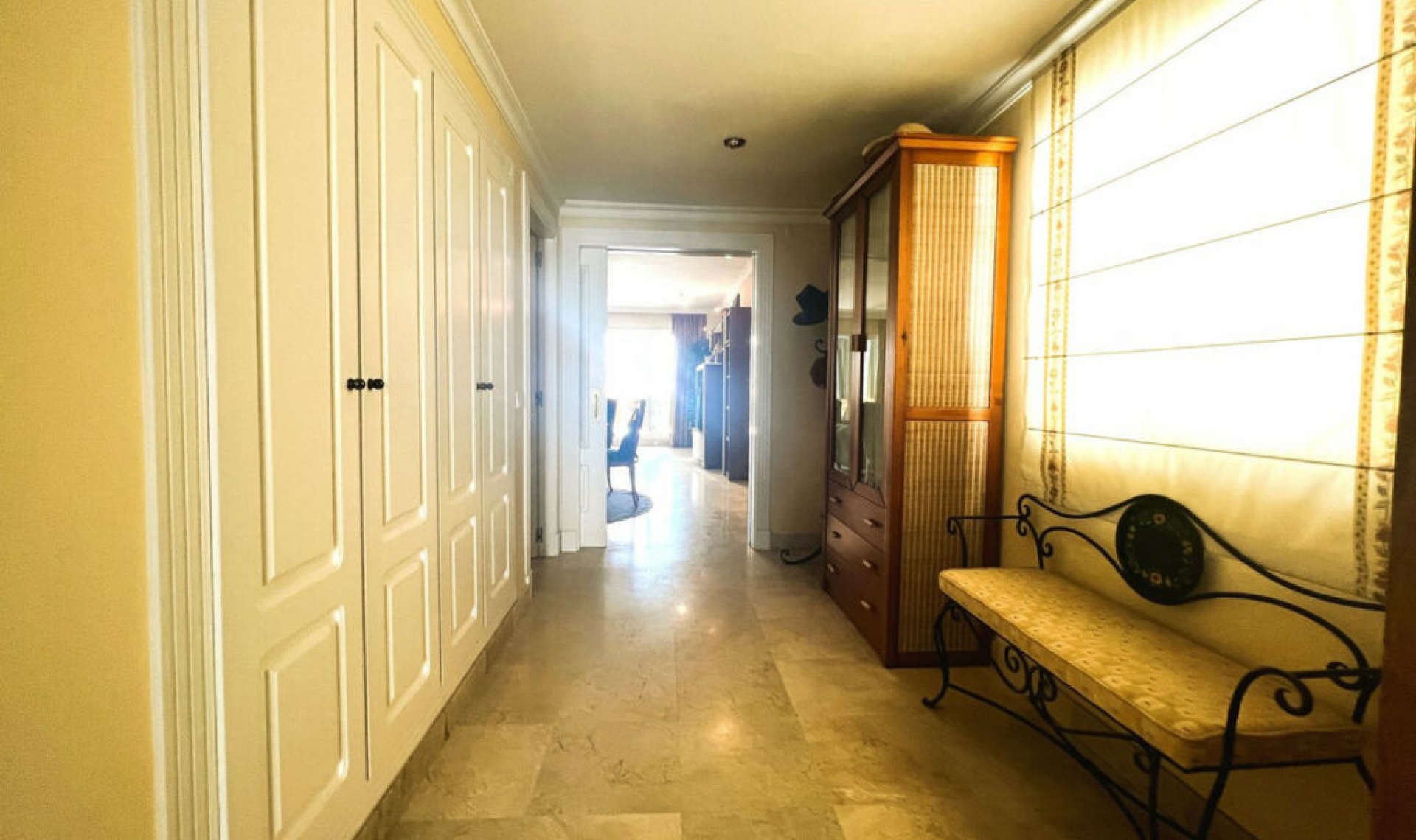 Resale - Apartment -
Puerto Banús