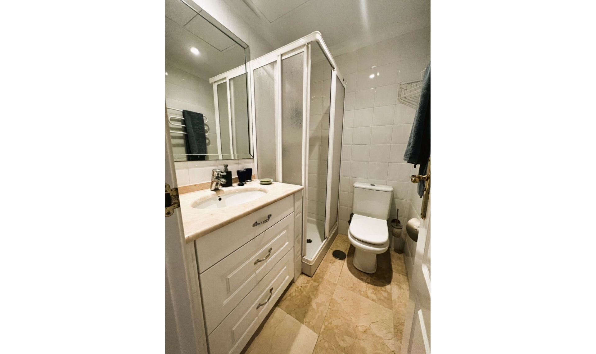 Resale - Apartment -
Puerto Banús