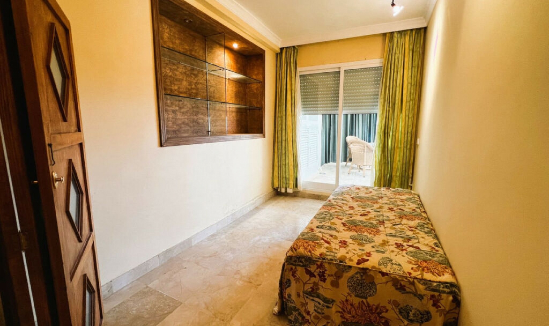 Resale - Apartment -
Puerto Banús