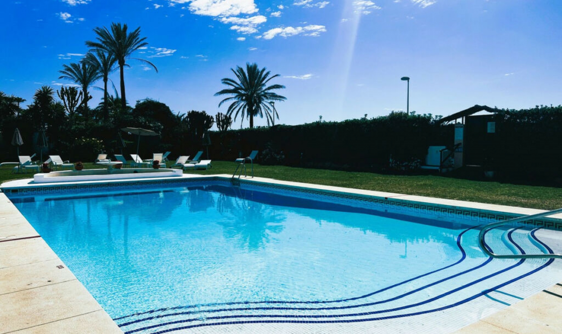 Resale - Apartment -
Puerto Banús